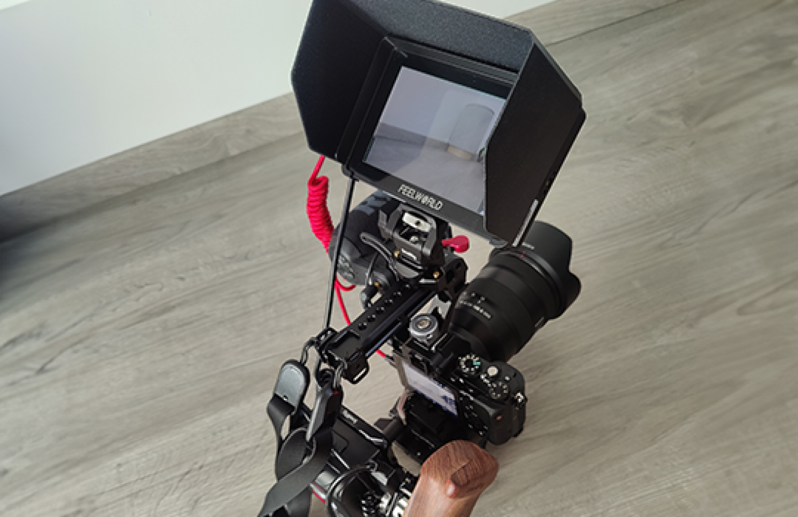 Sony a7s + Sony 24-105mm f4 + rig complète - Photo 7 sur 9