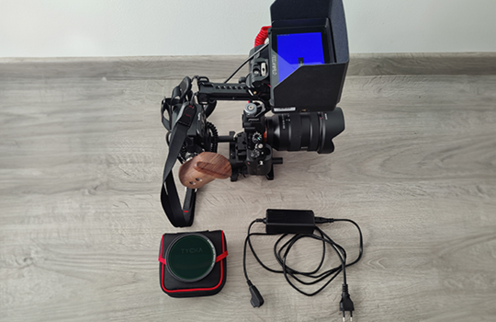 Sony a7s + Sony 24-105mm f4 + rig complète - Photo 8 sur 9
