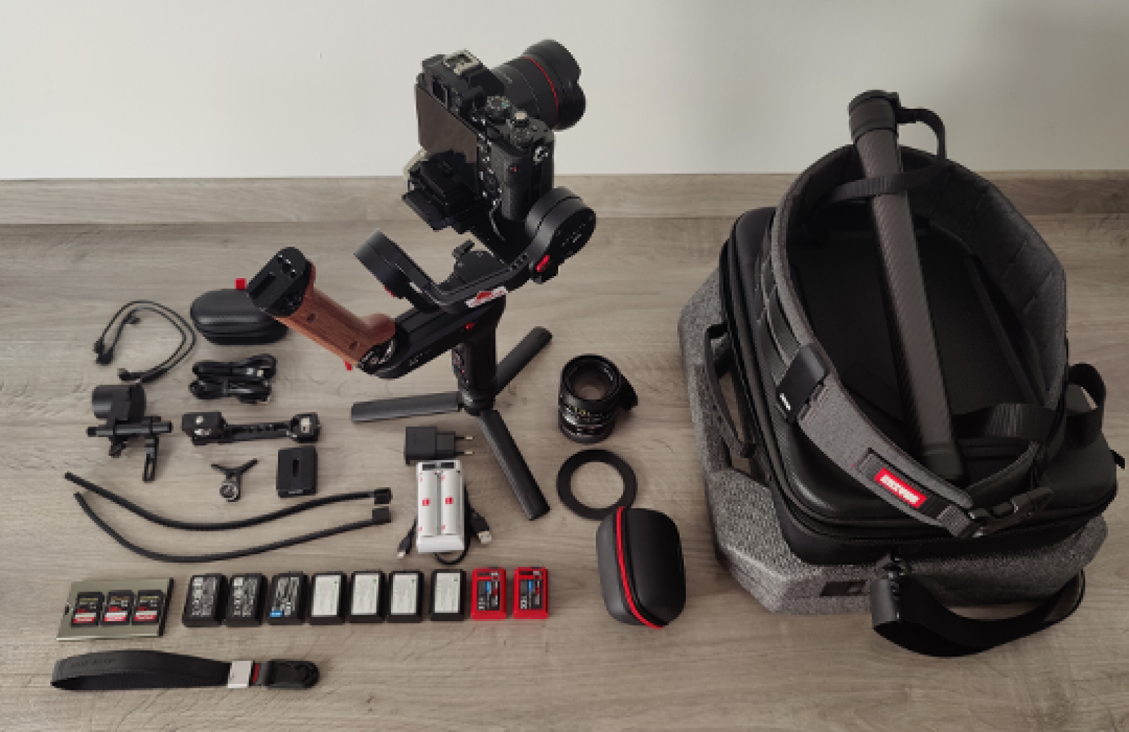 Sony a7s + gimbal avec follow-focus + 2 objectifs - Photo 1 sur 5