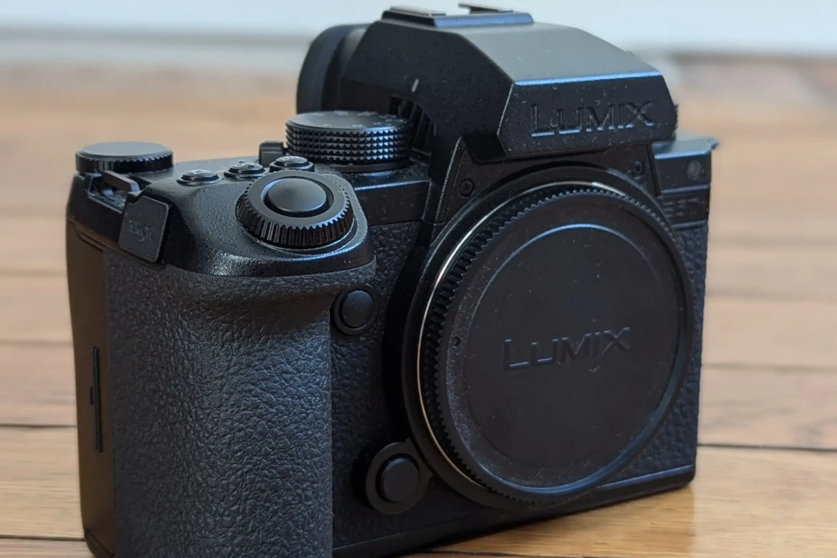 Location Panasonic Lumix S5 IIx - Lightyshare