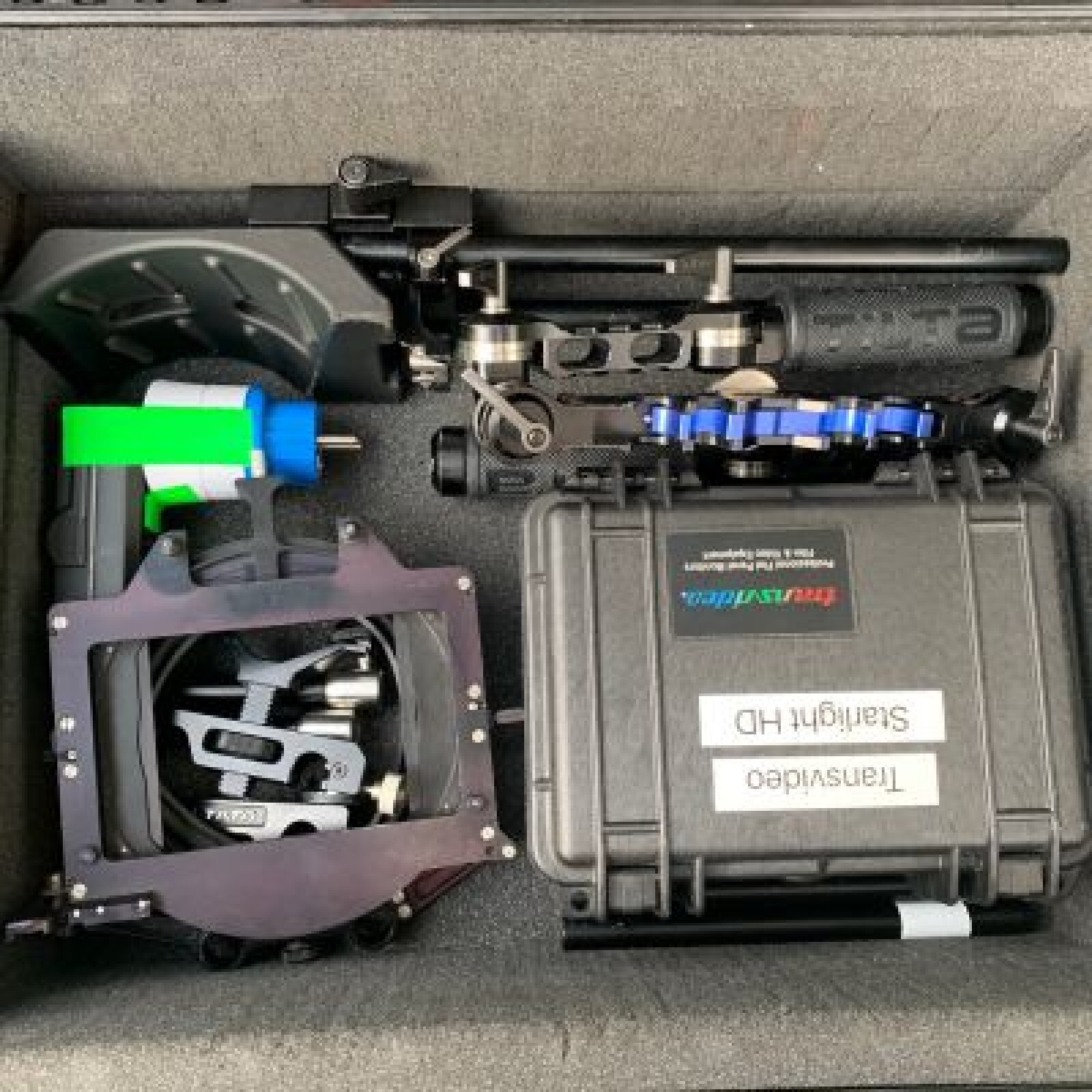 Épaulière tilta , FF , moniteur Transvidéo Starlit SDI - Photo 3 sur 5