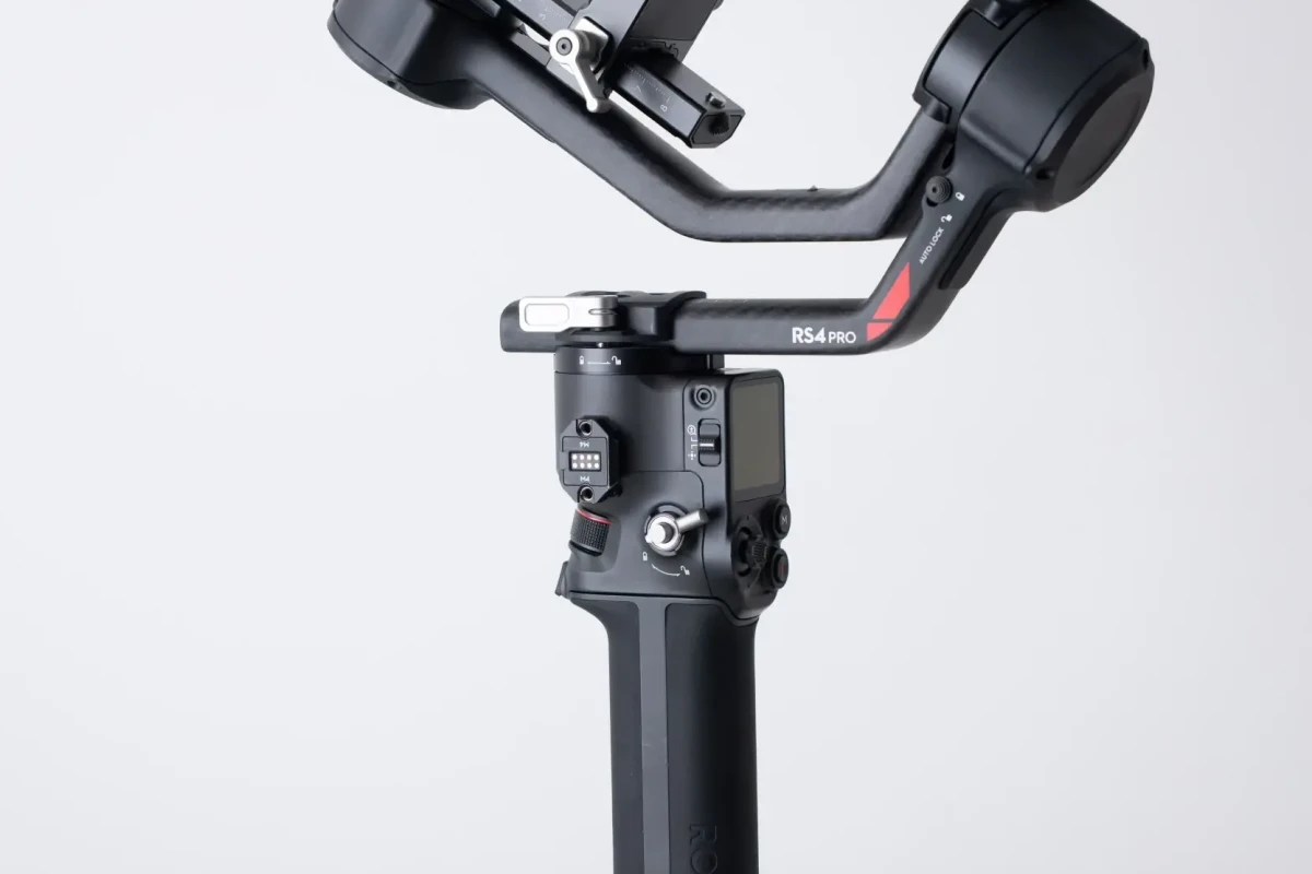 Location DJI RS4 PRO - Lightyshare