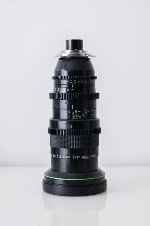 Location Canon 8-64mm S16 (PL)