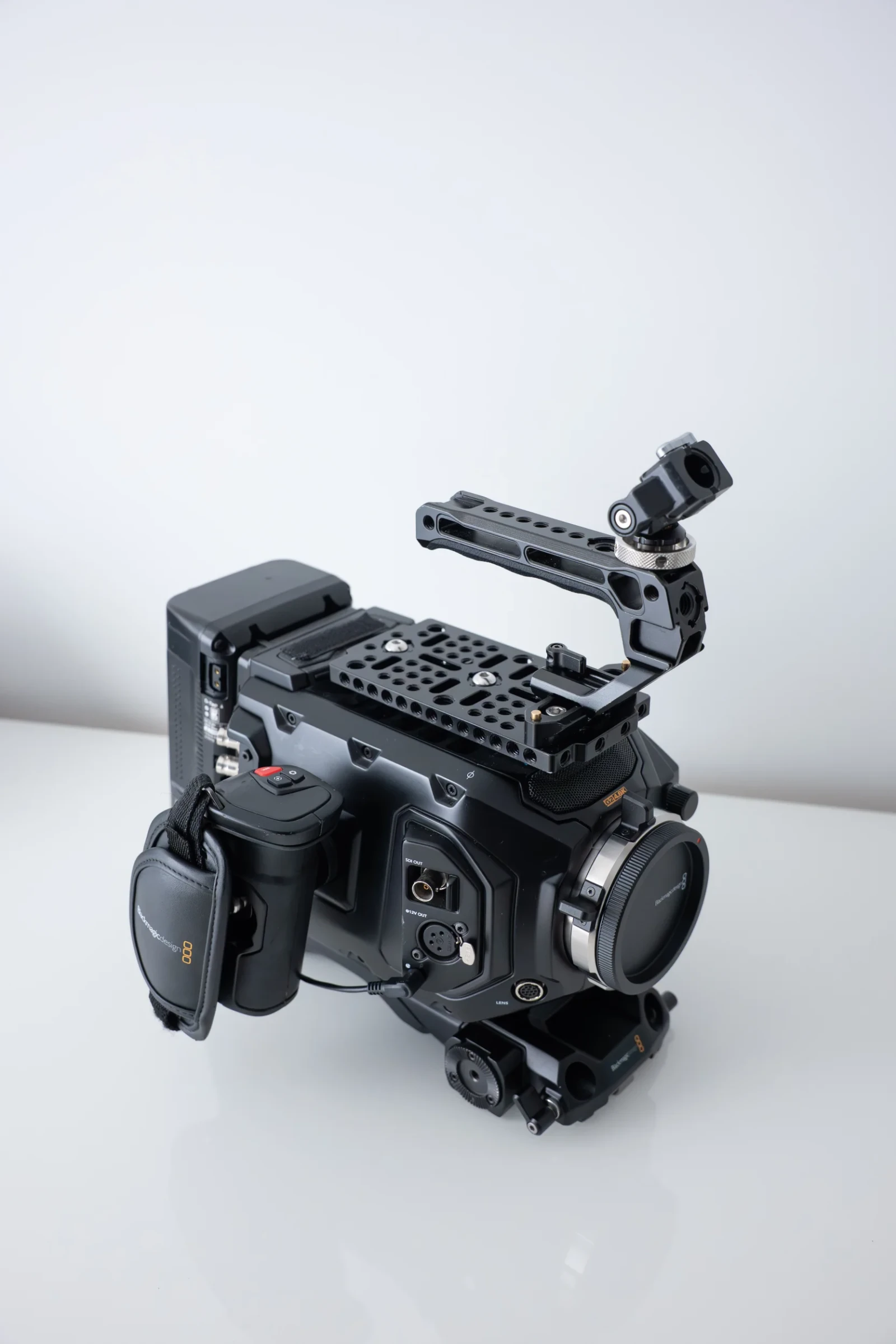 Blackmagic Design URSA Mini Pro 4.6K G2 - Photo 2 sur 3