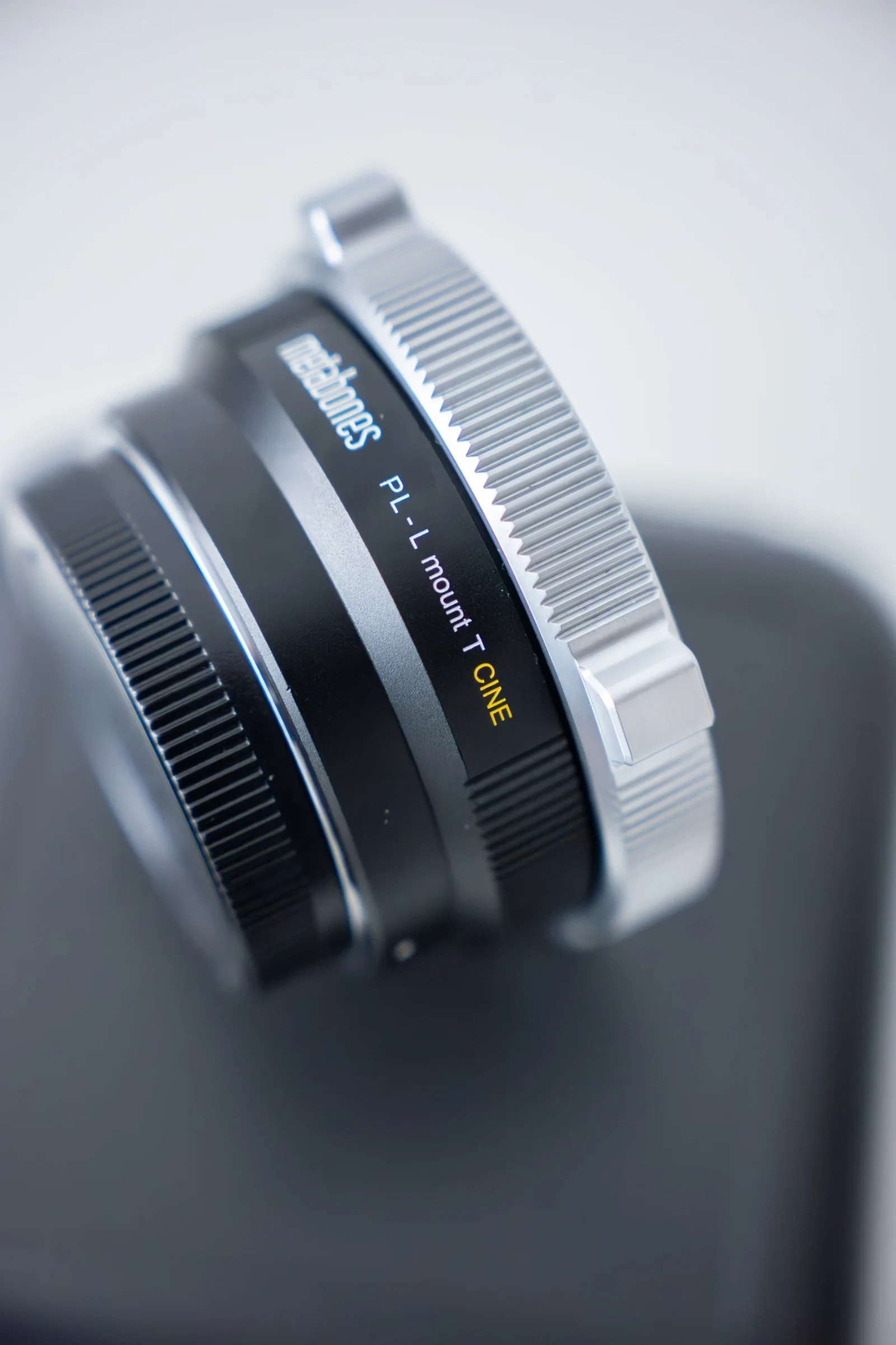 Metabones PL to L-mount T CINE Adapter - Photo 3 sur 3