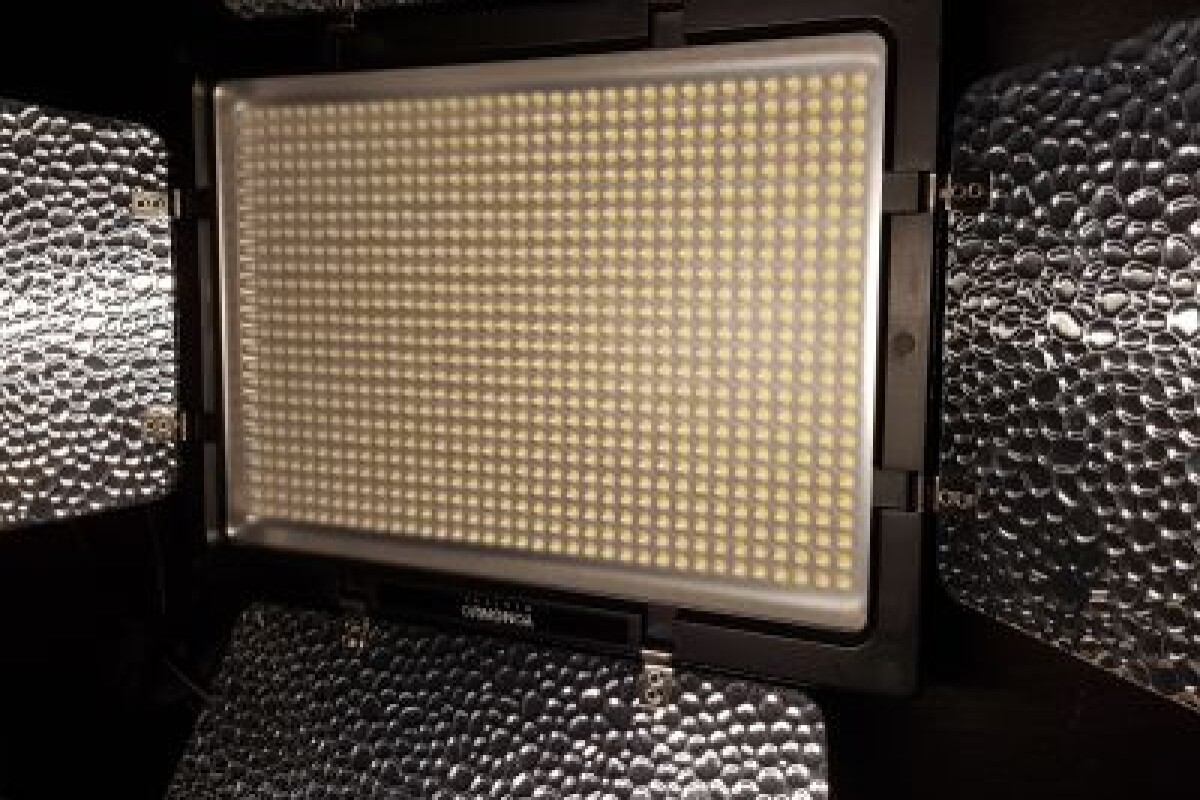 Location Panneau LED Yongnuo YN900 - Lightyshare