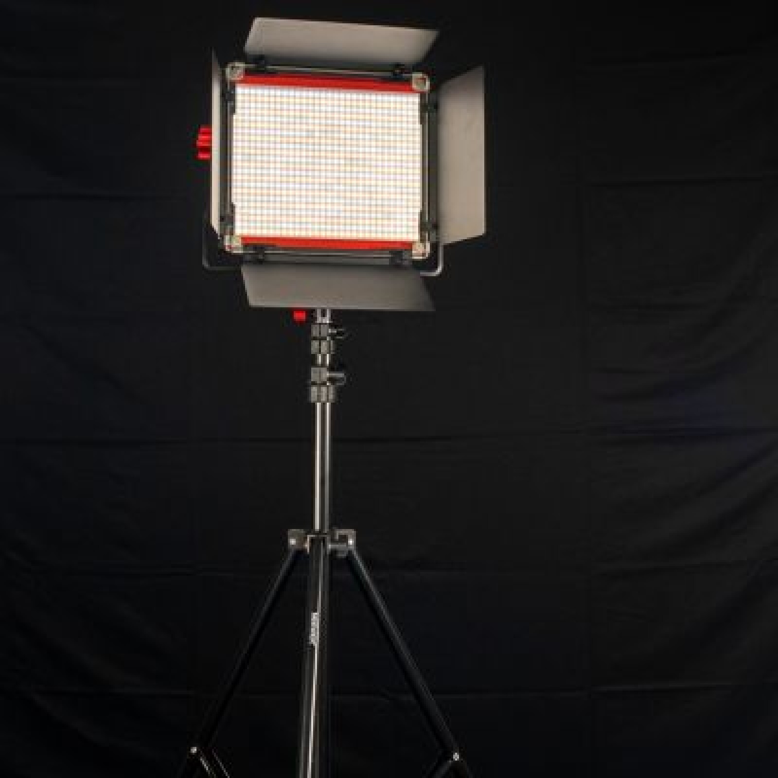 3x Neewer NL 660 LED - Photo 3 sur 3