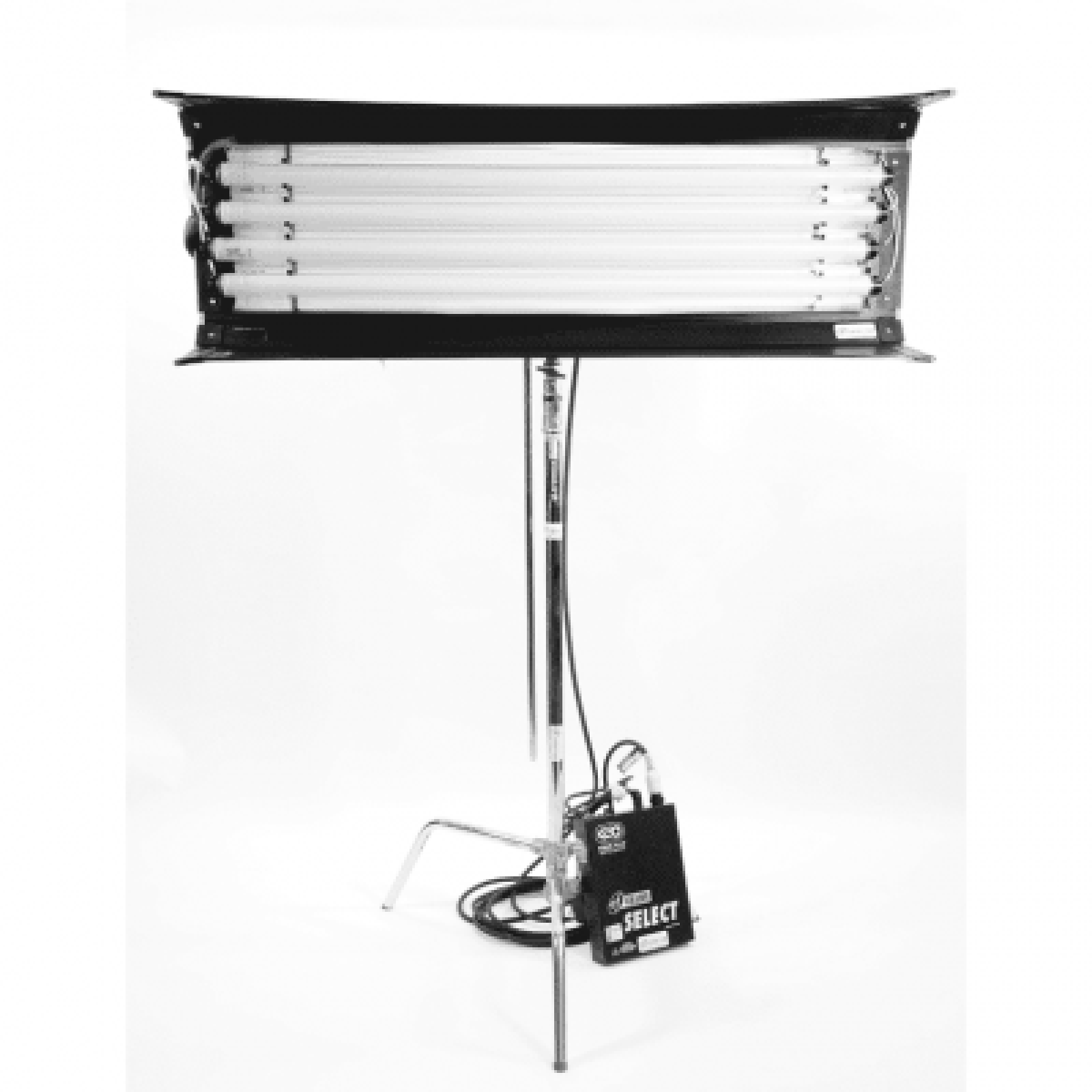 KinoFlo 4 tubes 120 - Photo 1 sur 1