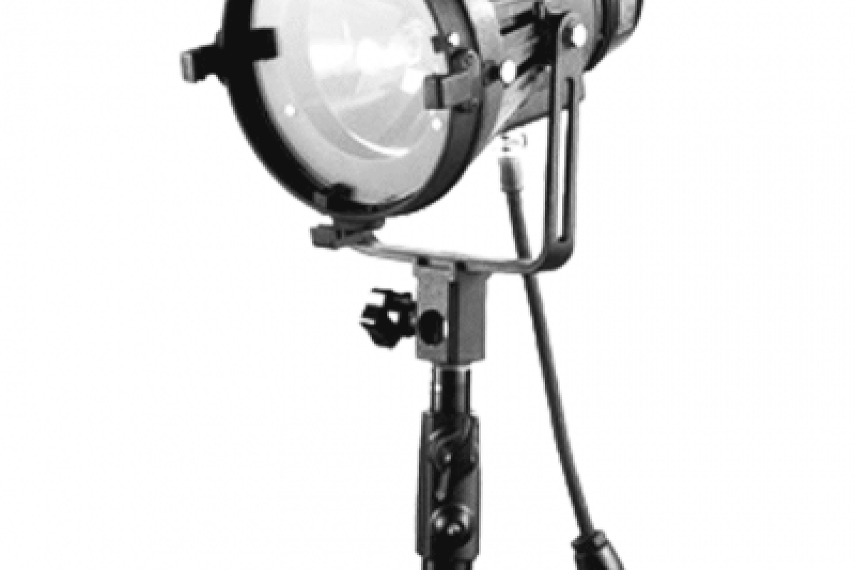 Location Hmi Cinépar 575W - Lightyshare