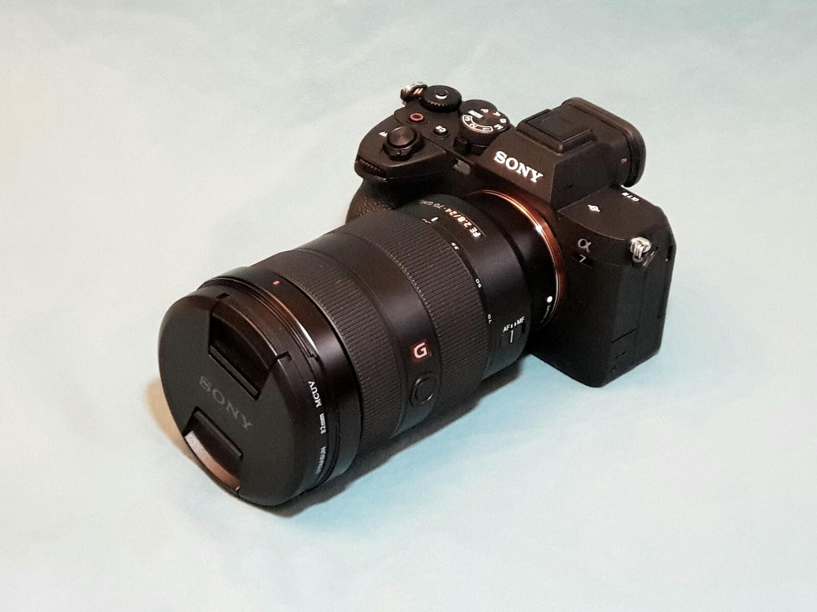 Sony a7IV + Objectif Sony 24-70 GM f2.8 + Micro HF + trepeid - Photo 3 sur 4