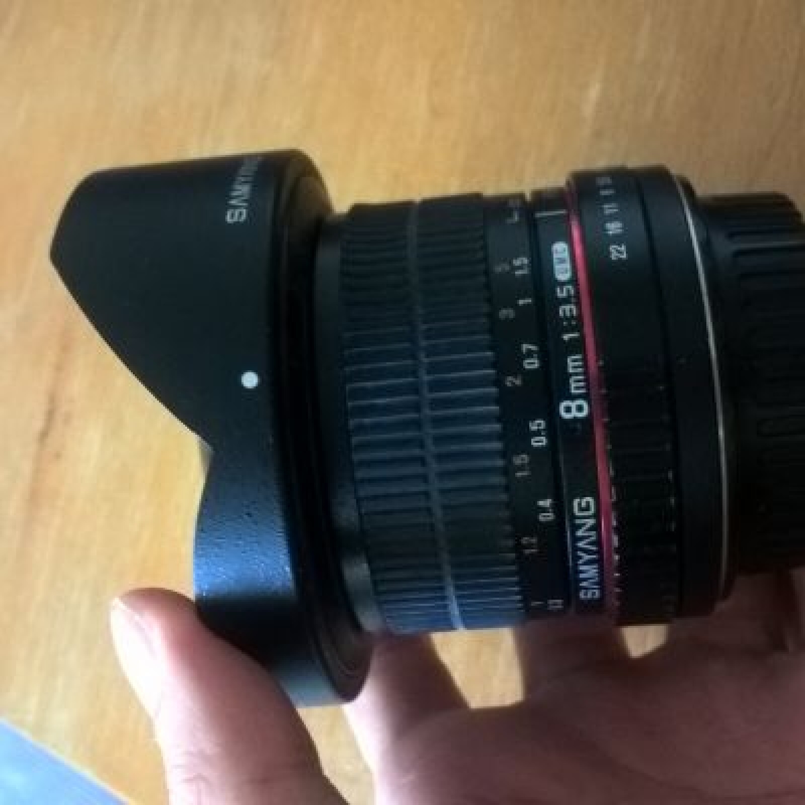 Objectif 8mm Samyang - EF - Photo 1 sur 4