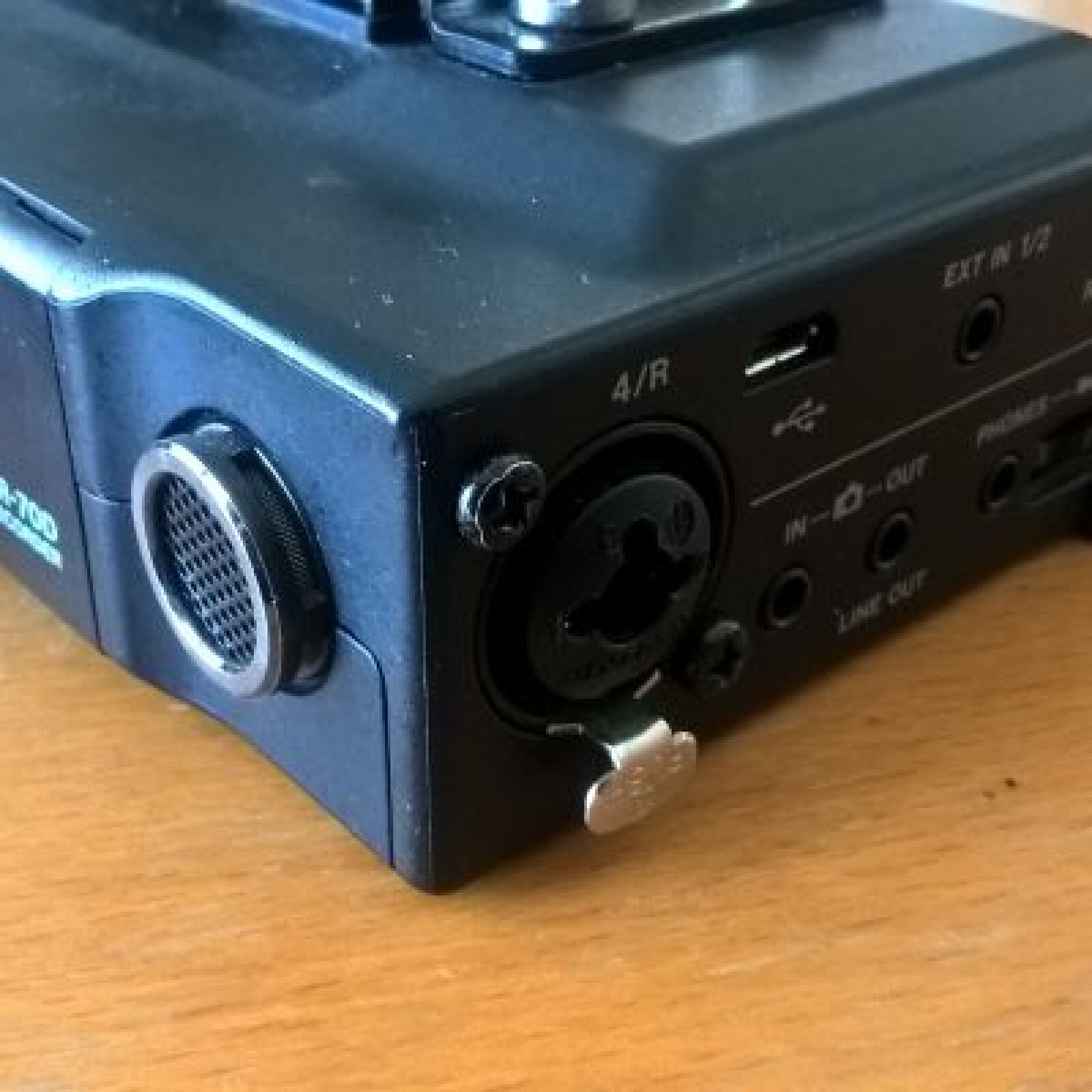 Enregistreur Tascam DR-70D - Photo 4 sur 5