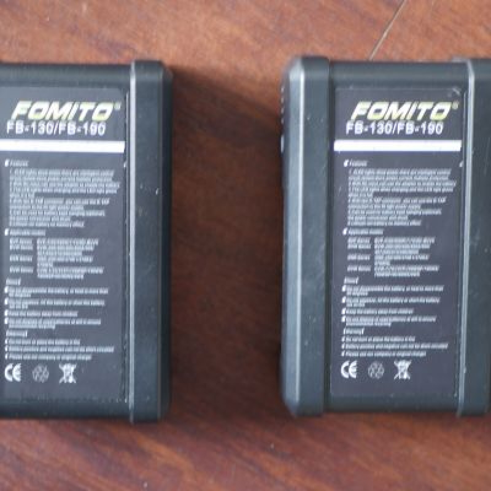 2x Batteries 190Wh V-lock + chargeurs - Photo 1 sur 3
