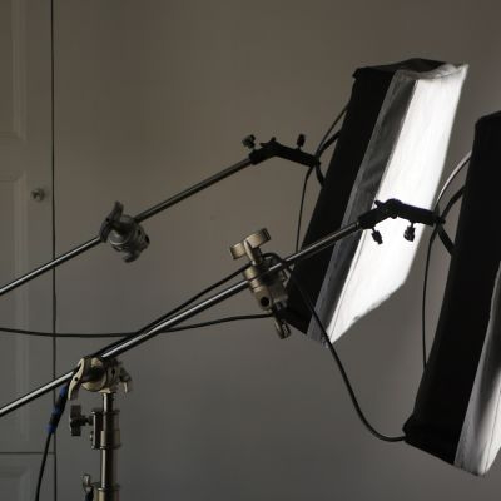 2x Panneau LED flexible 100W + Pieds - Photo 5 sur 5