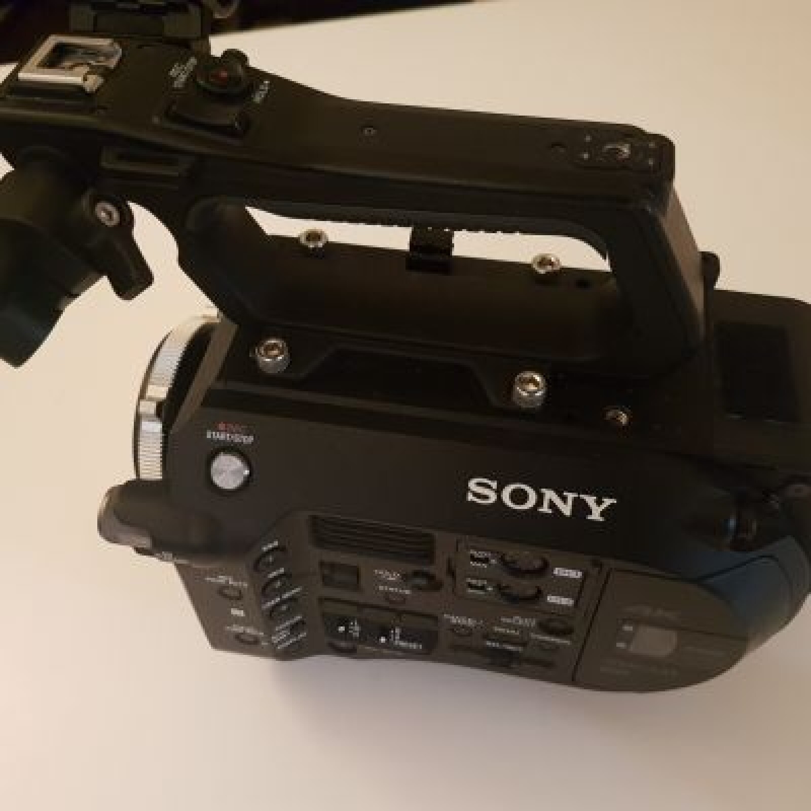 Loue FS7 - Photo 2 sur 2