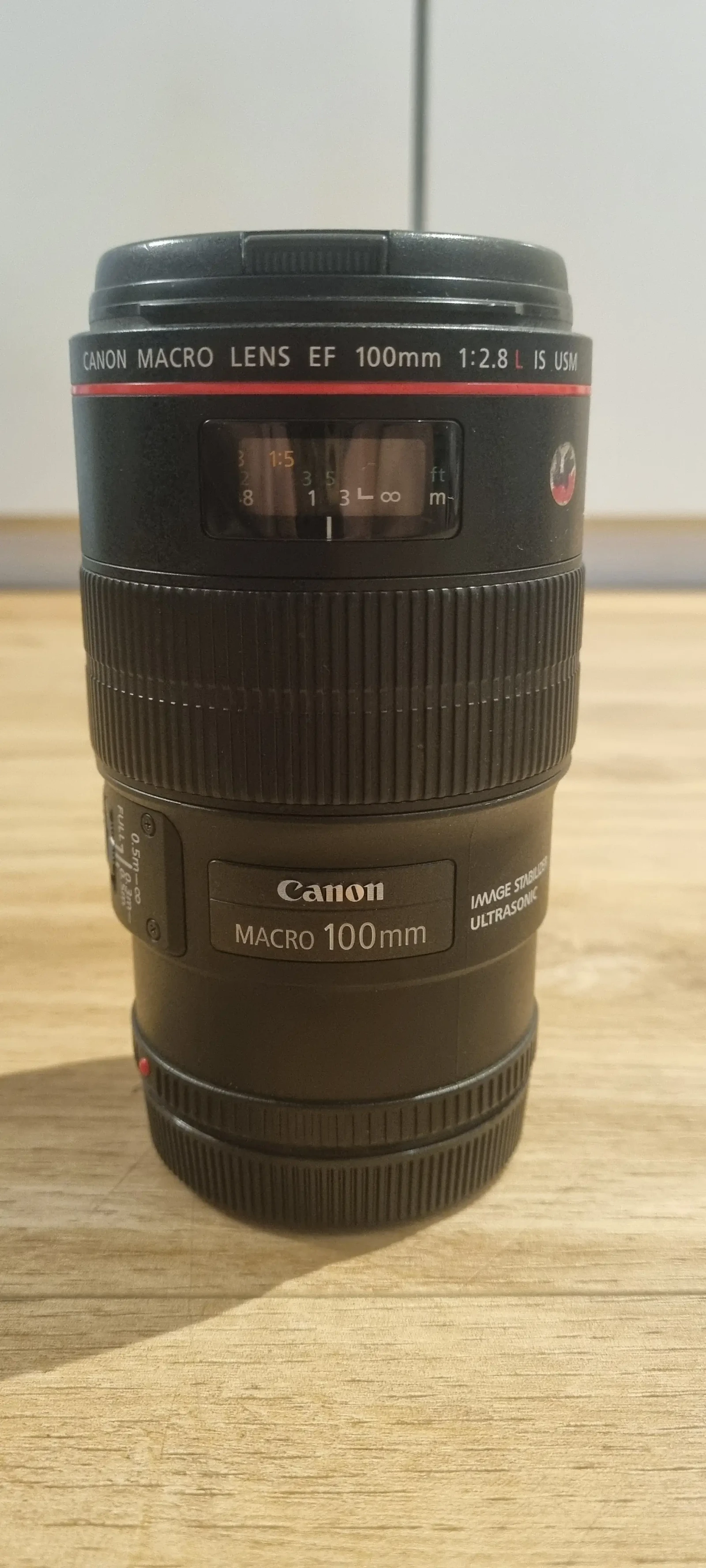 Canon EF 100mm f/2.8L Macro IS USM - Photo 1 sur 3