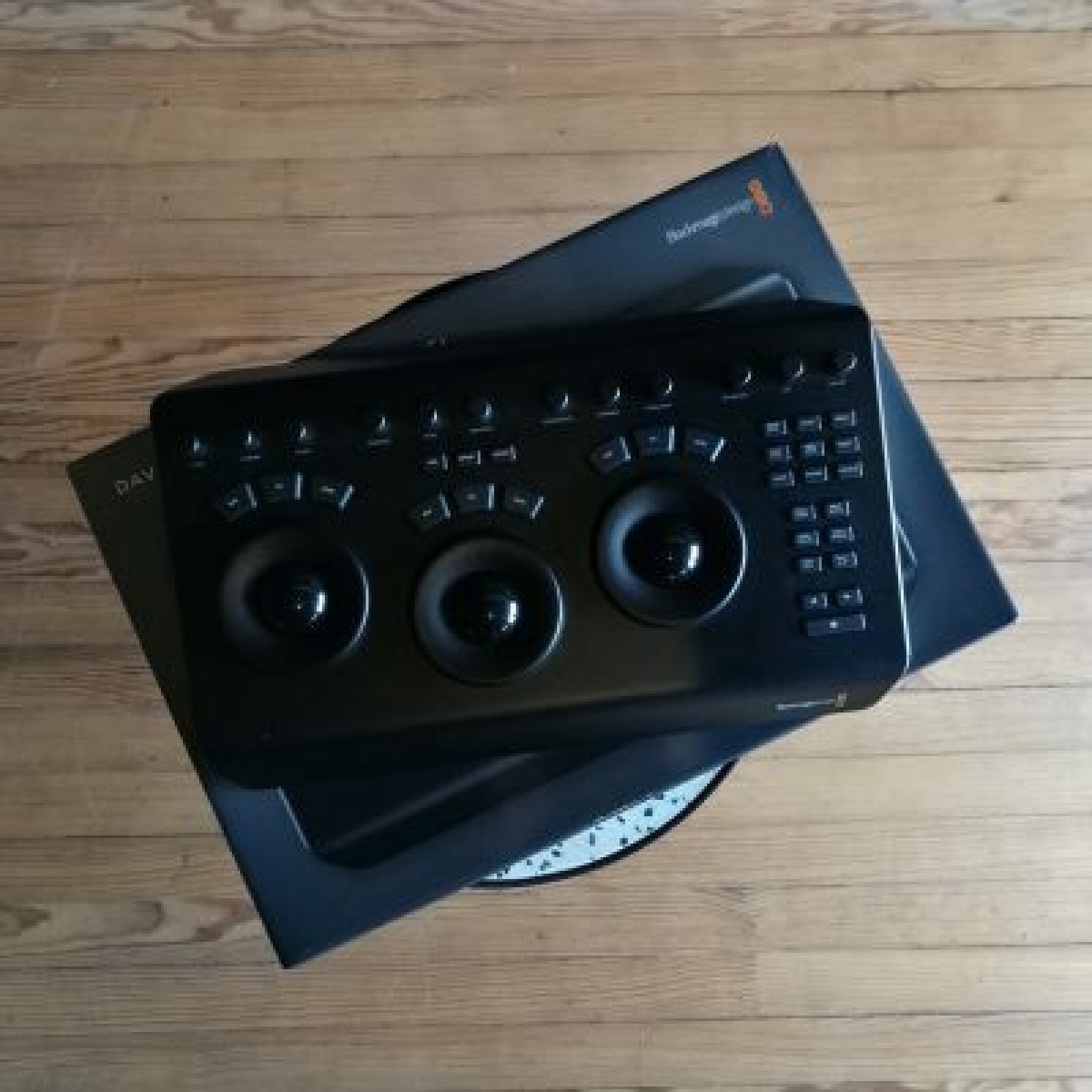 Blackmagic Micro Panel - Photo 1 sur 3