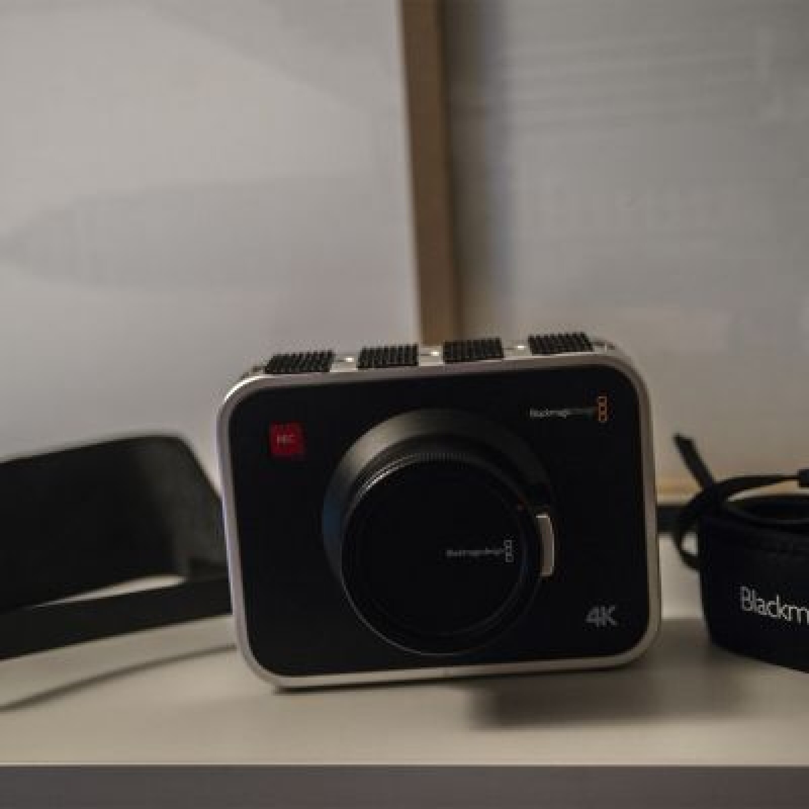 Caméra Blackmagic Production Camera 4K - Photo 1 sur 3