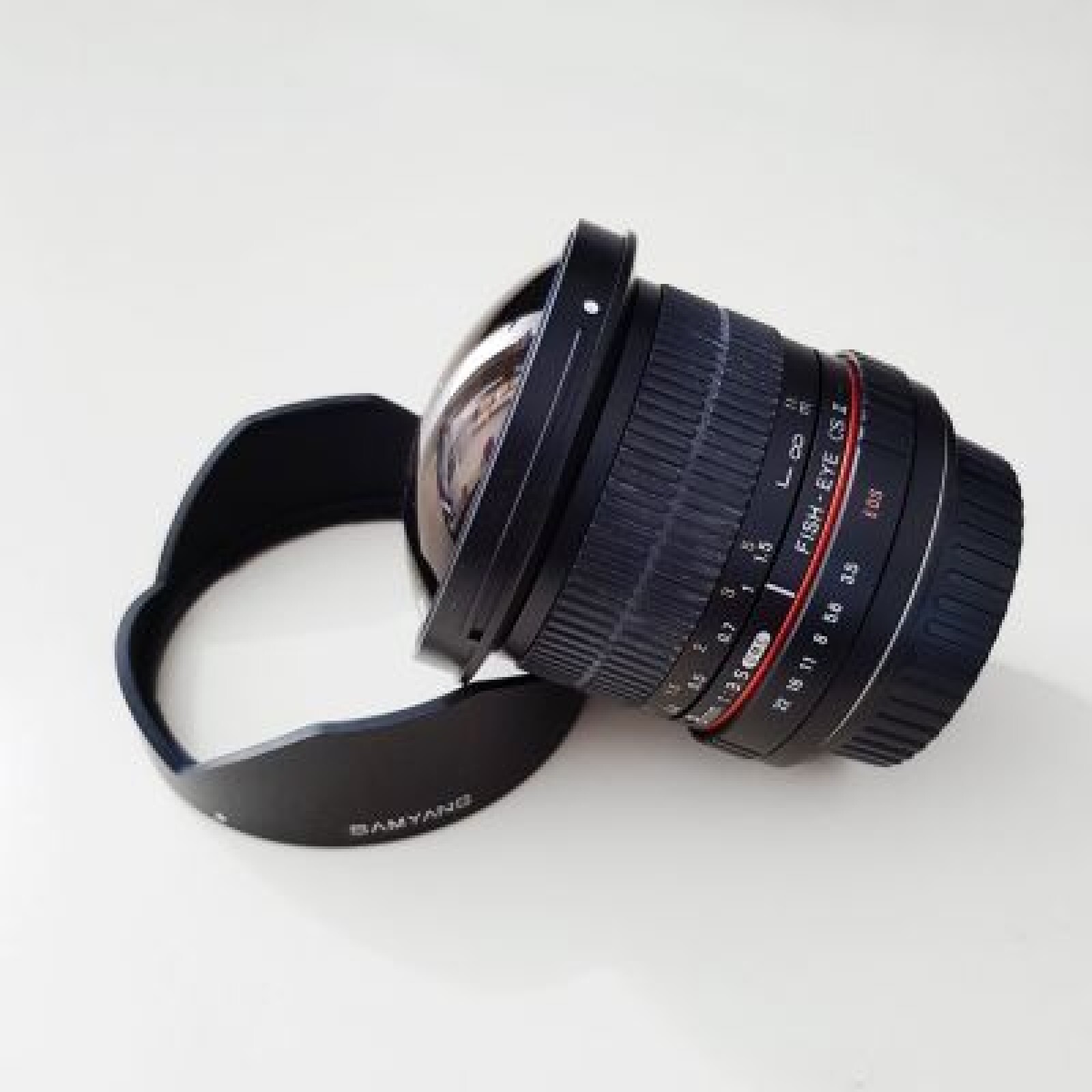 Fisheye 8mm Samyang f/3.5 monture Canon EF - Photo 1 sur 3