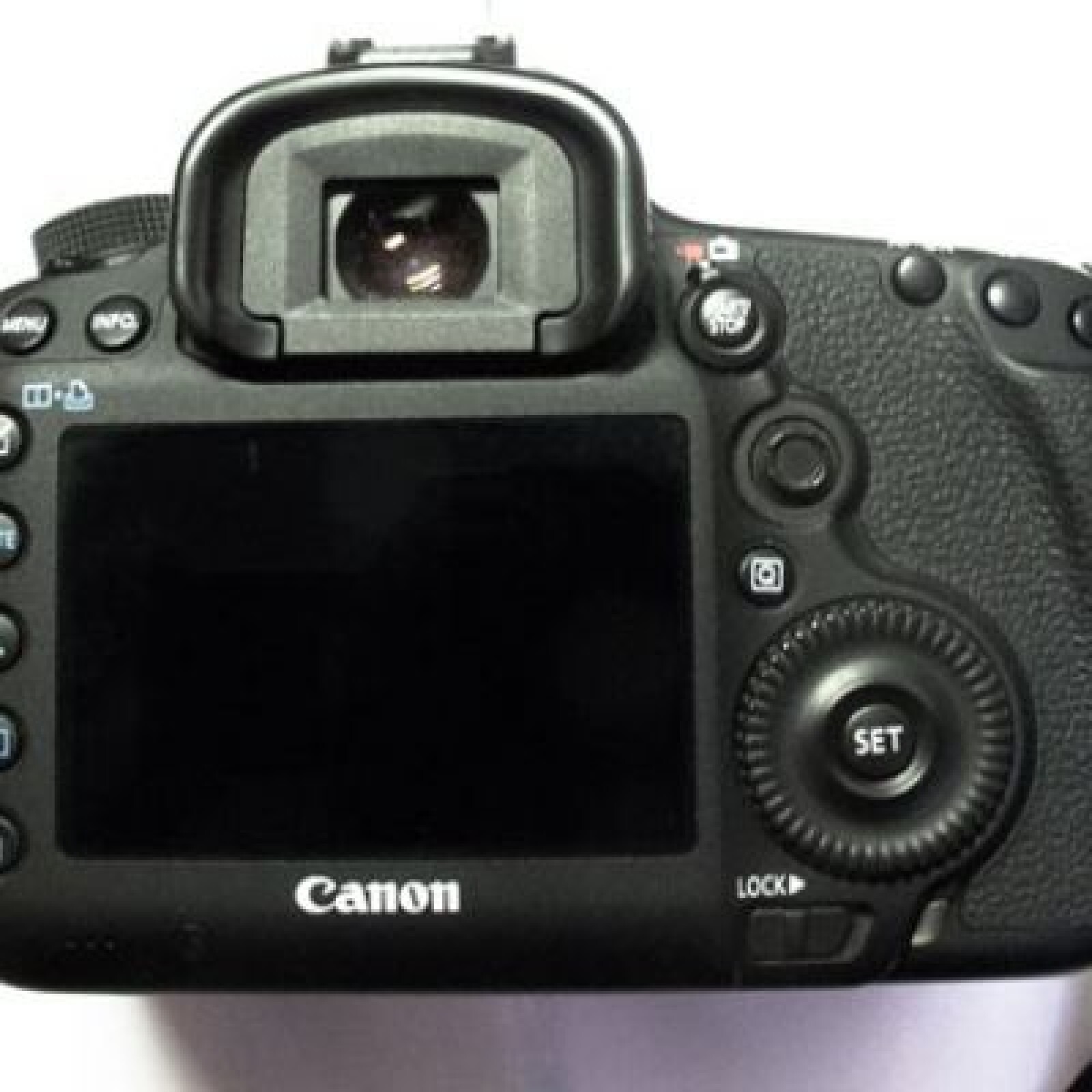 Canon 5D Mark III - Photo 2 sur 3
