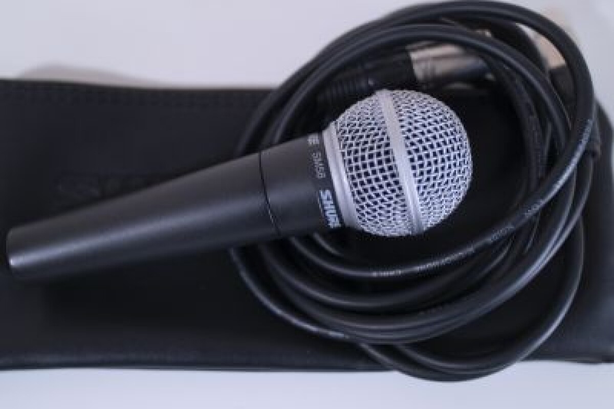 Location Micro Shure SM58 - Lightyshare