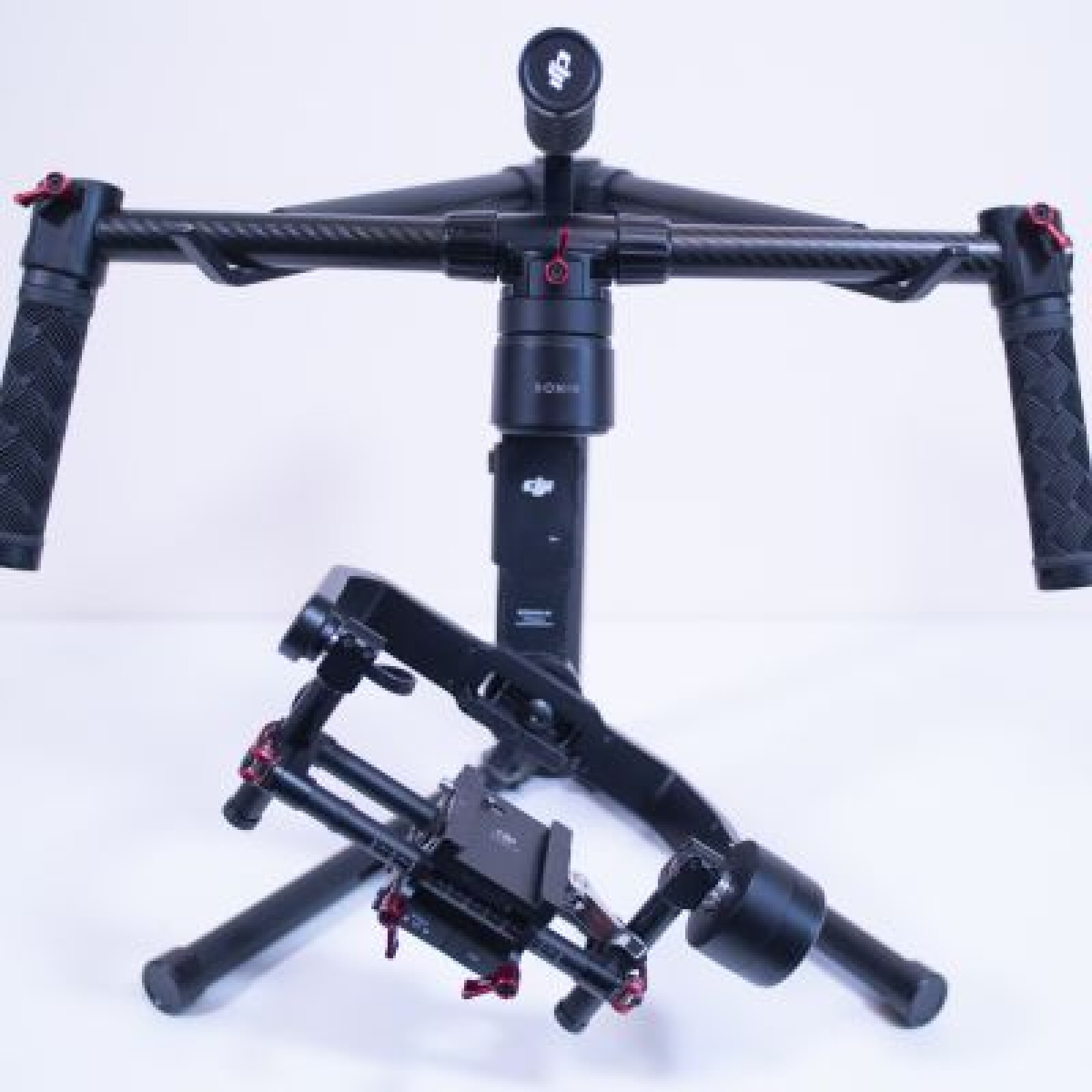 DJI Ronin M avec valise de transport - Photo 1 sur 4