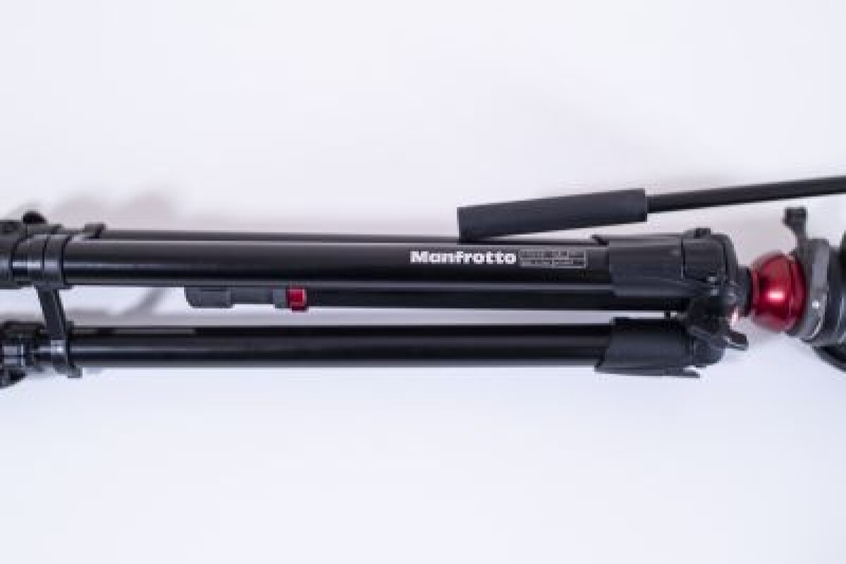 Location Trépied Manfrotto 755XB avec tête fluide MVH55AH - Lightyshare