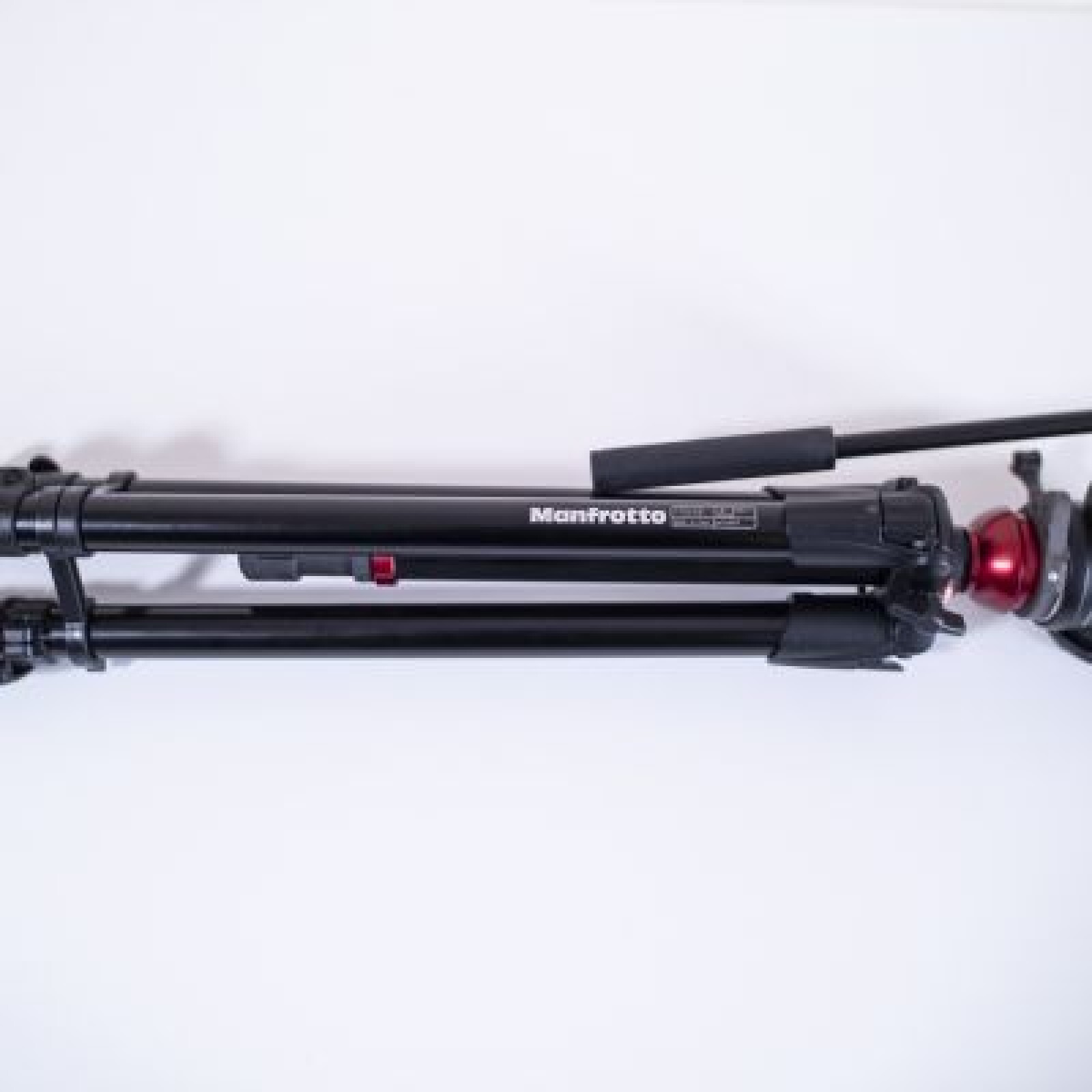 Trépied Manfrotto 755XB avec tête fluide MVH55AH - Photo 1 sur 3
