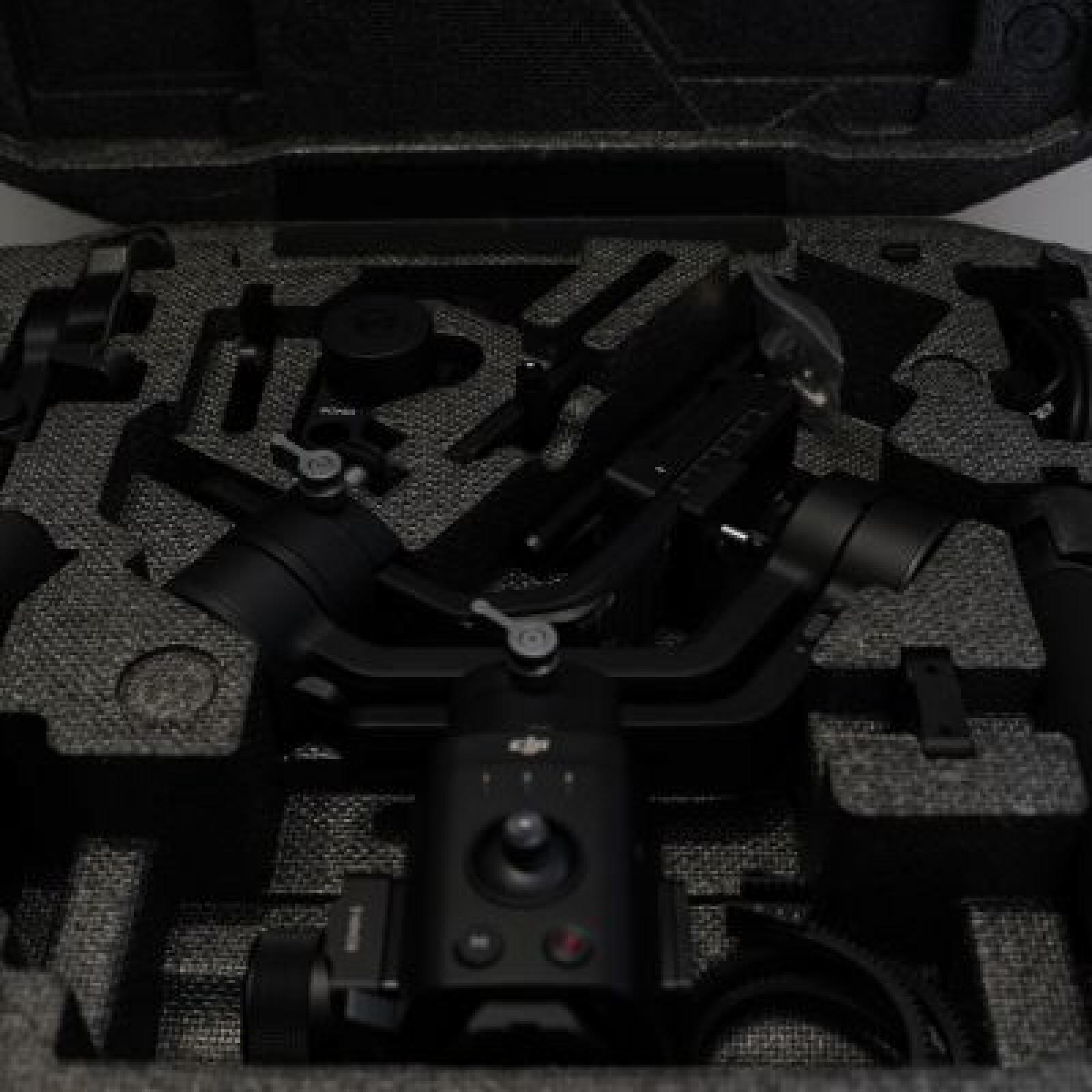 DJI Ronin SC Combo Pro - Photo 1 sur 4
