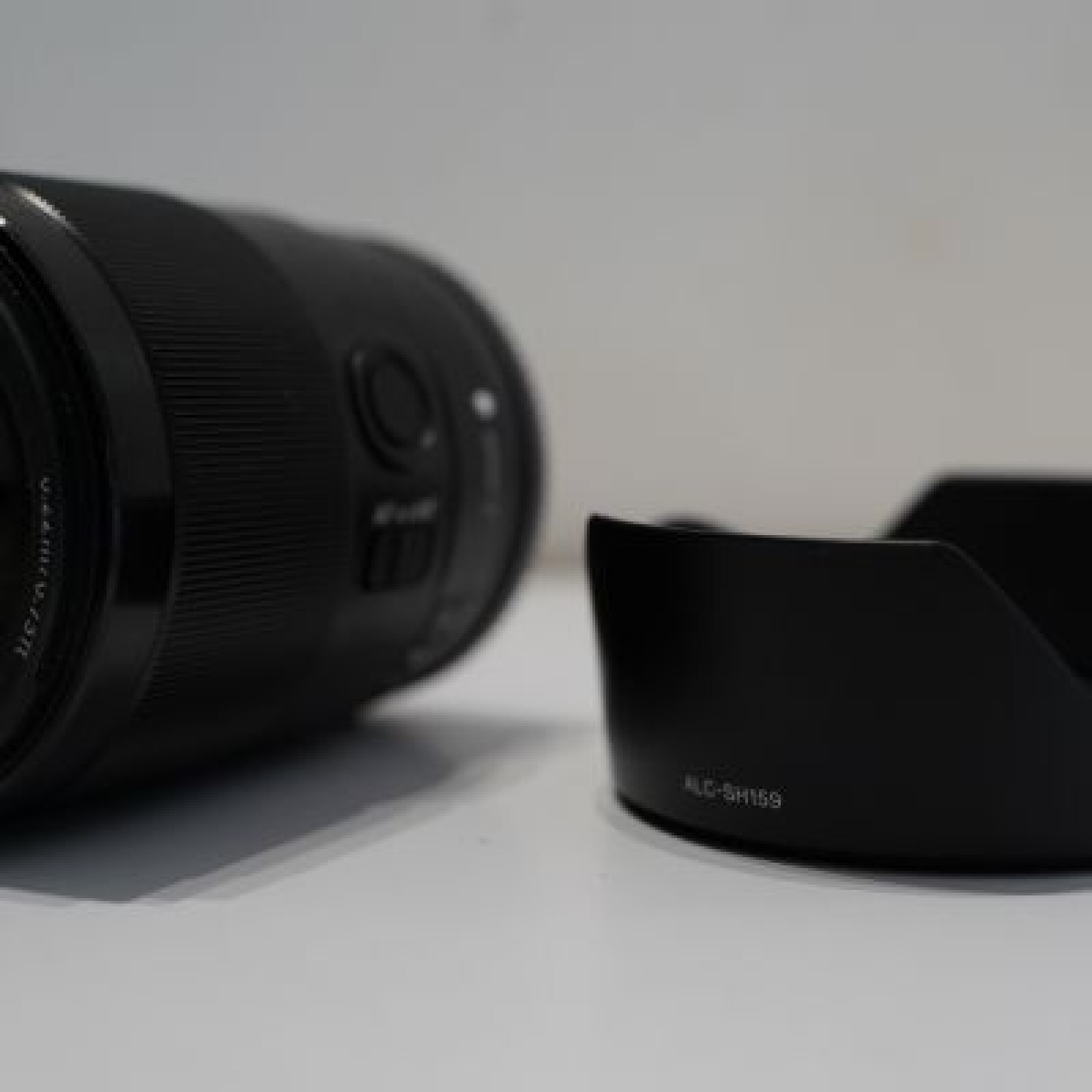 Objectif Fixe Sony FE 35mm f/1.8 - Photo 2 sur 3