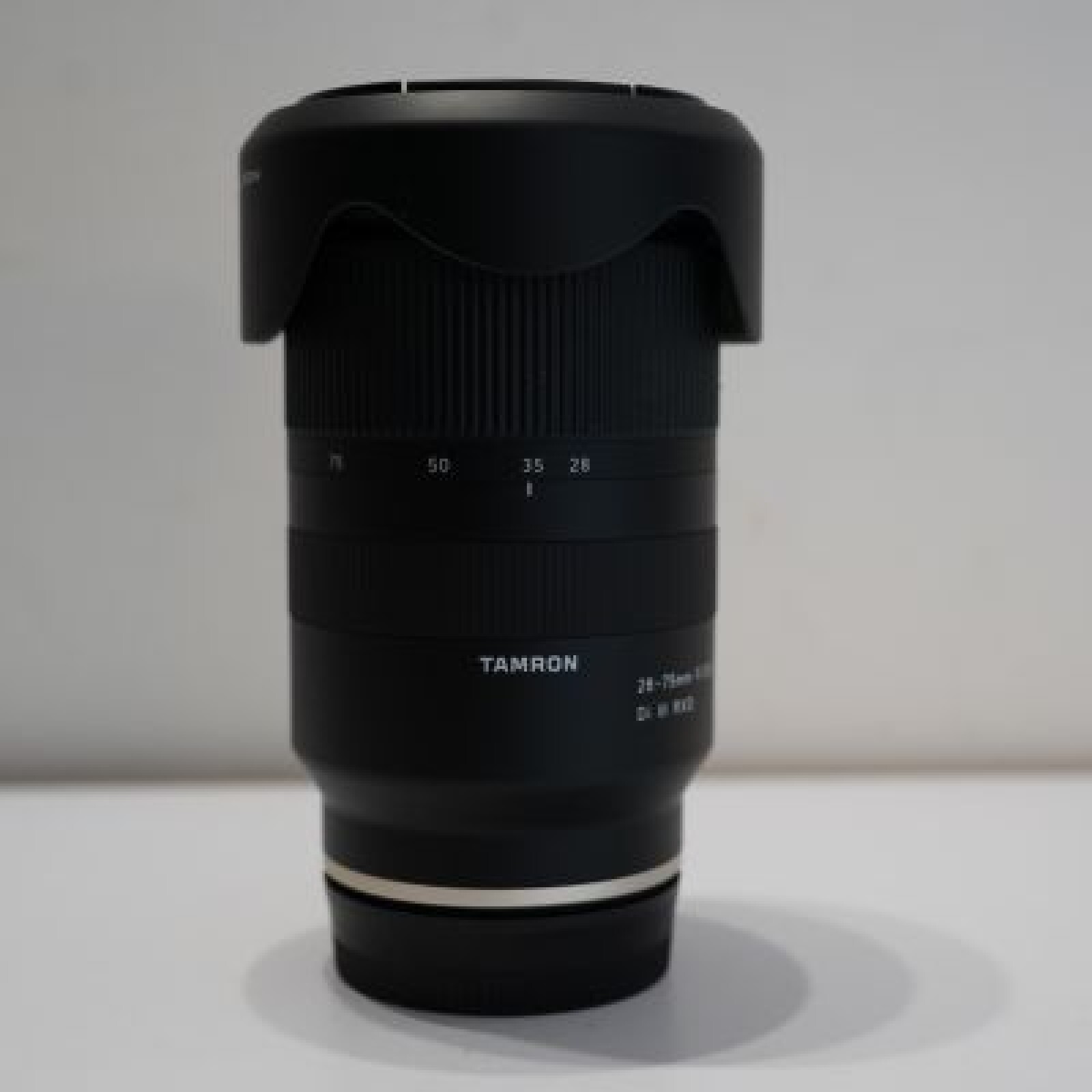 Objectif hybride Tamron 28-75 mm f/2.8 Di III RXD pour Sony FE - Photo 1 sur 2