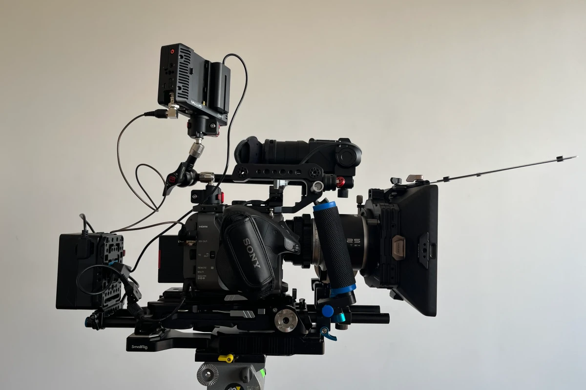 Location Pack Sony FX6 - Optiques Anamorphiques ou Spéhriques - Lightyshare