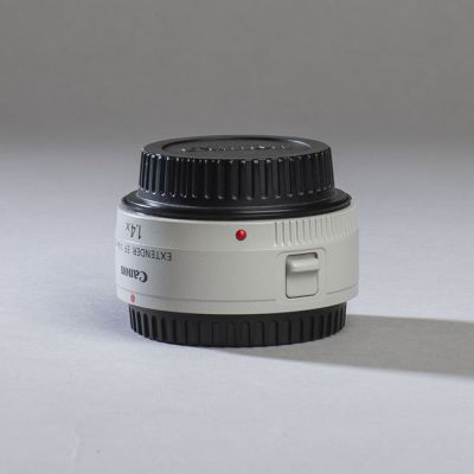 Canon Extender EF 1.4x III - Photo 1 sur 3