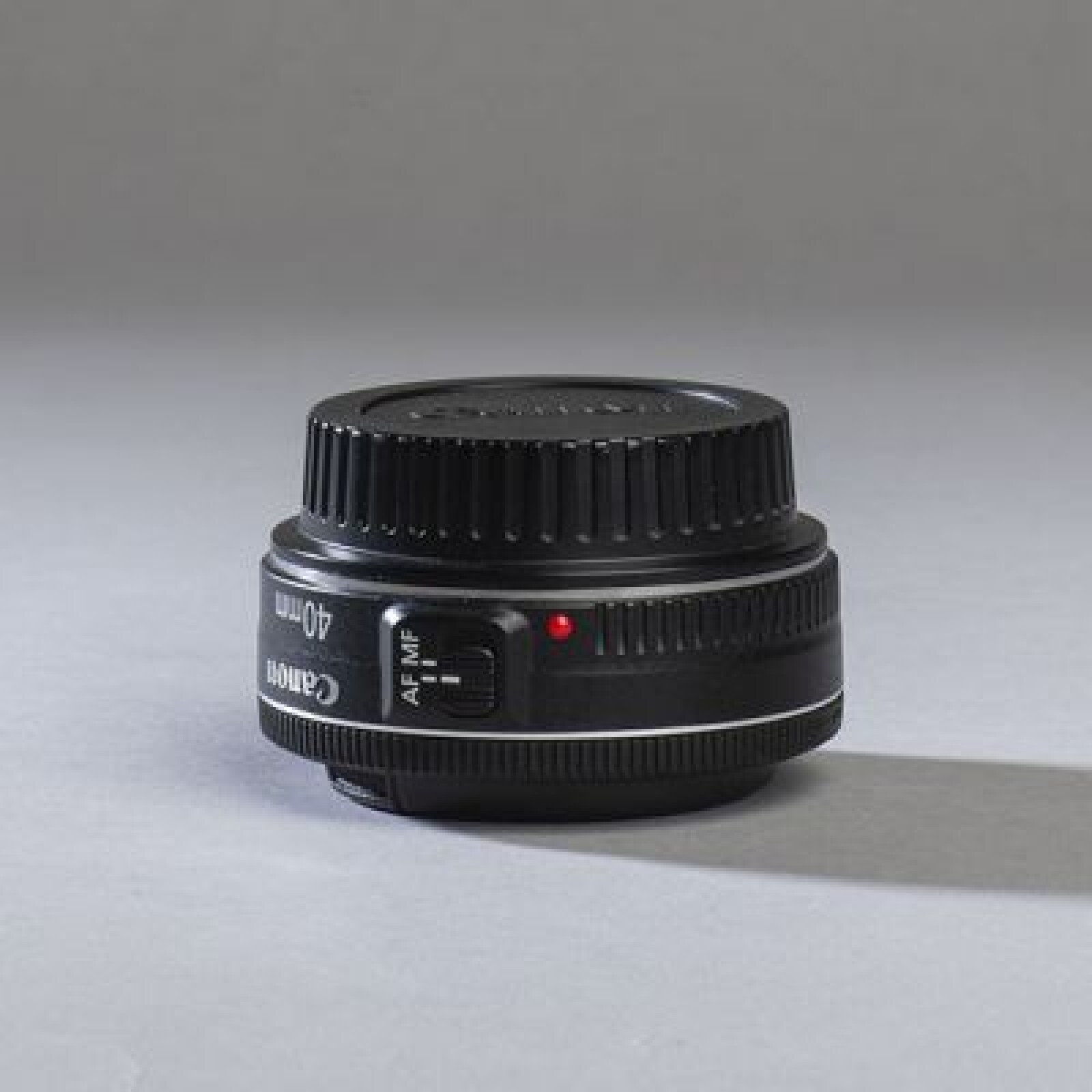 Canon EF 40mm f/2.8 STM - Photo 1 sur 3