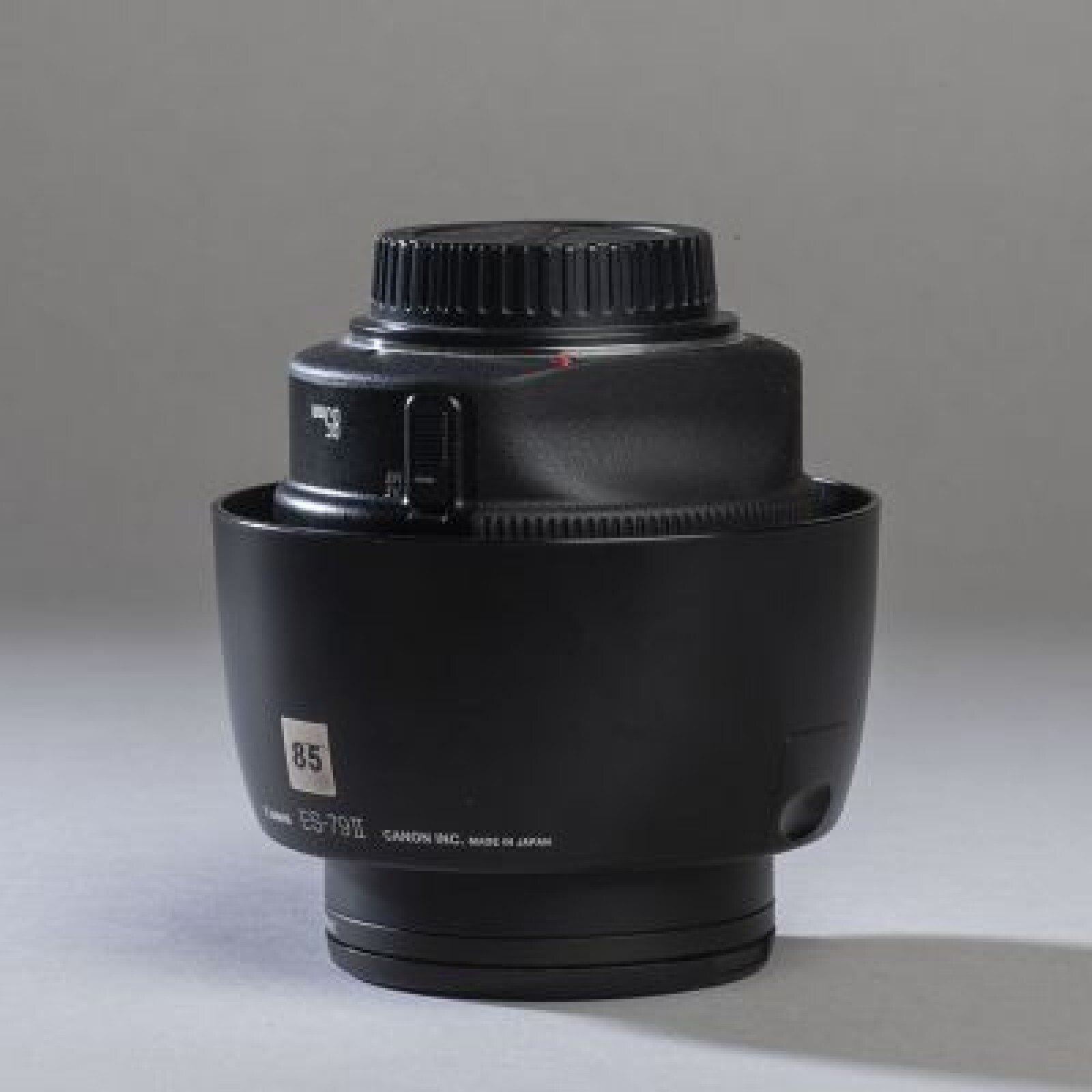 Canon EF 85mm f/1.2L II USM - Photo 2 sur 4