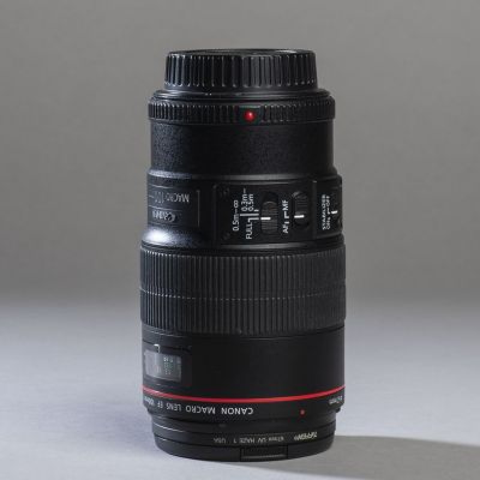 Canon EF 100mm f/2.8L Macro IS USM - Photo 1 sur 4