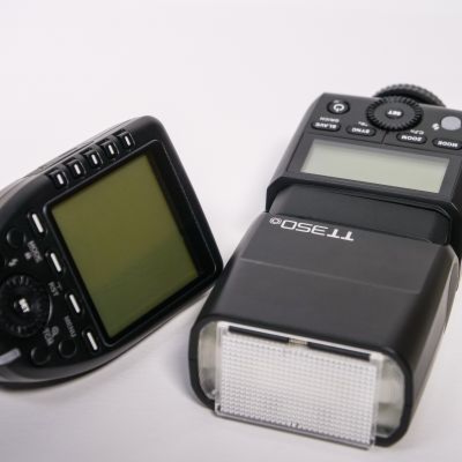 Kit Flash Olympus / Panasonic - Photo 2 sur 4