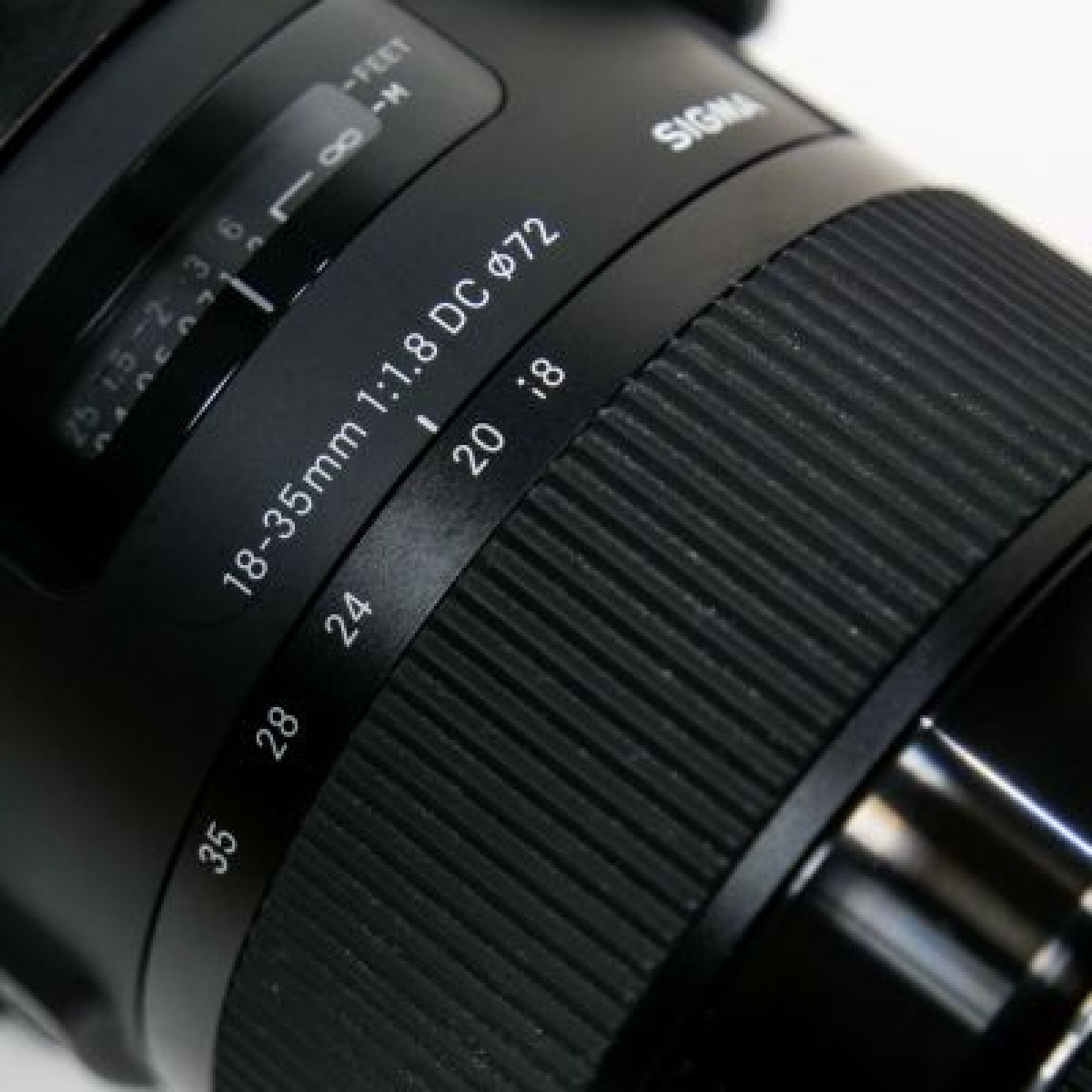 Sigma 18-35mm f/1.8 DC HSM - Photo 2 sur 3