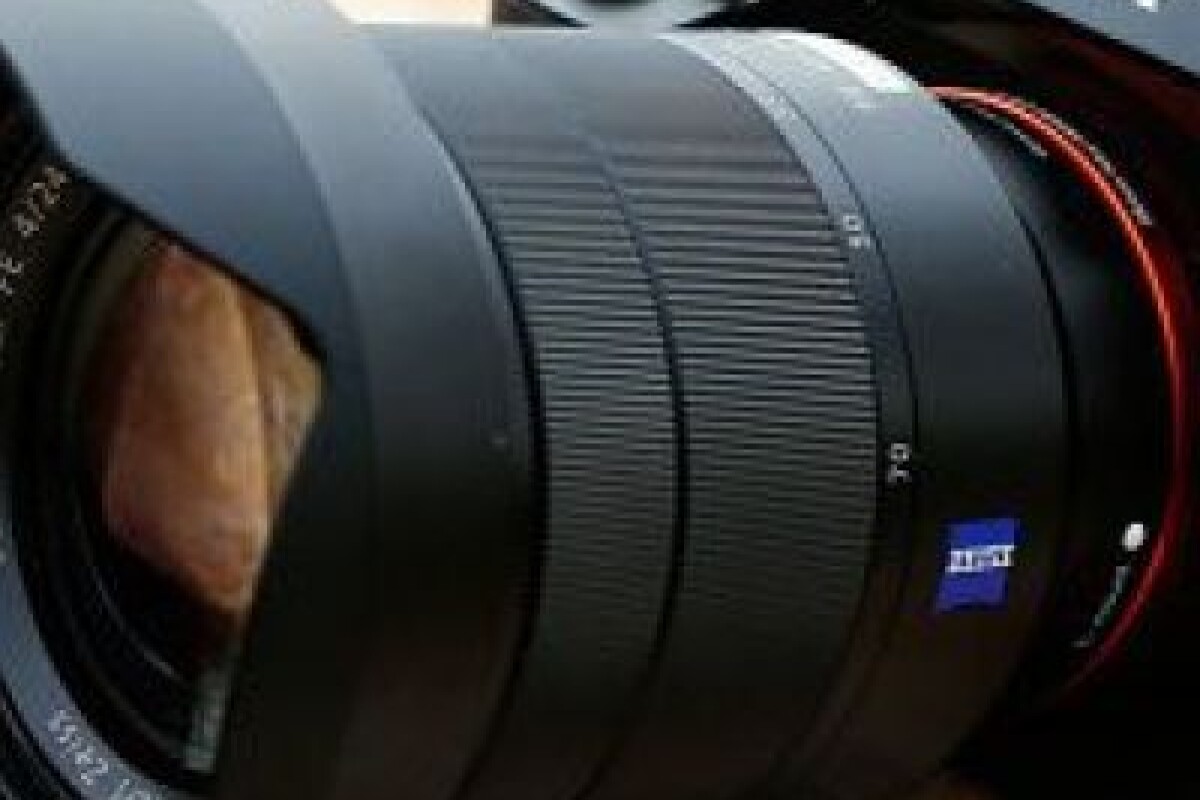 Location PACK SONY A7 3  85mm F1.4 + 24-70mm F4 - Lightyshare