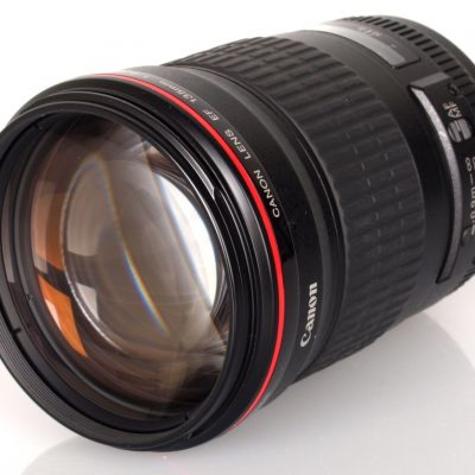 Objectif CANON EF 135mm f/2 L USM - Photo 4 sur 5
