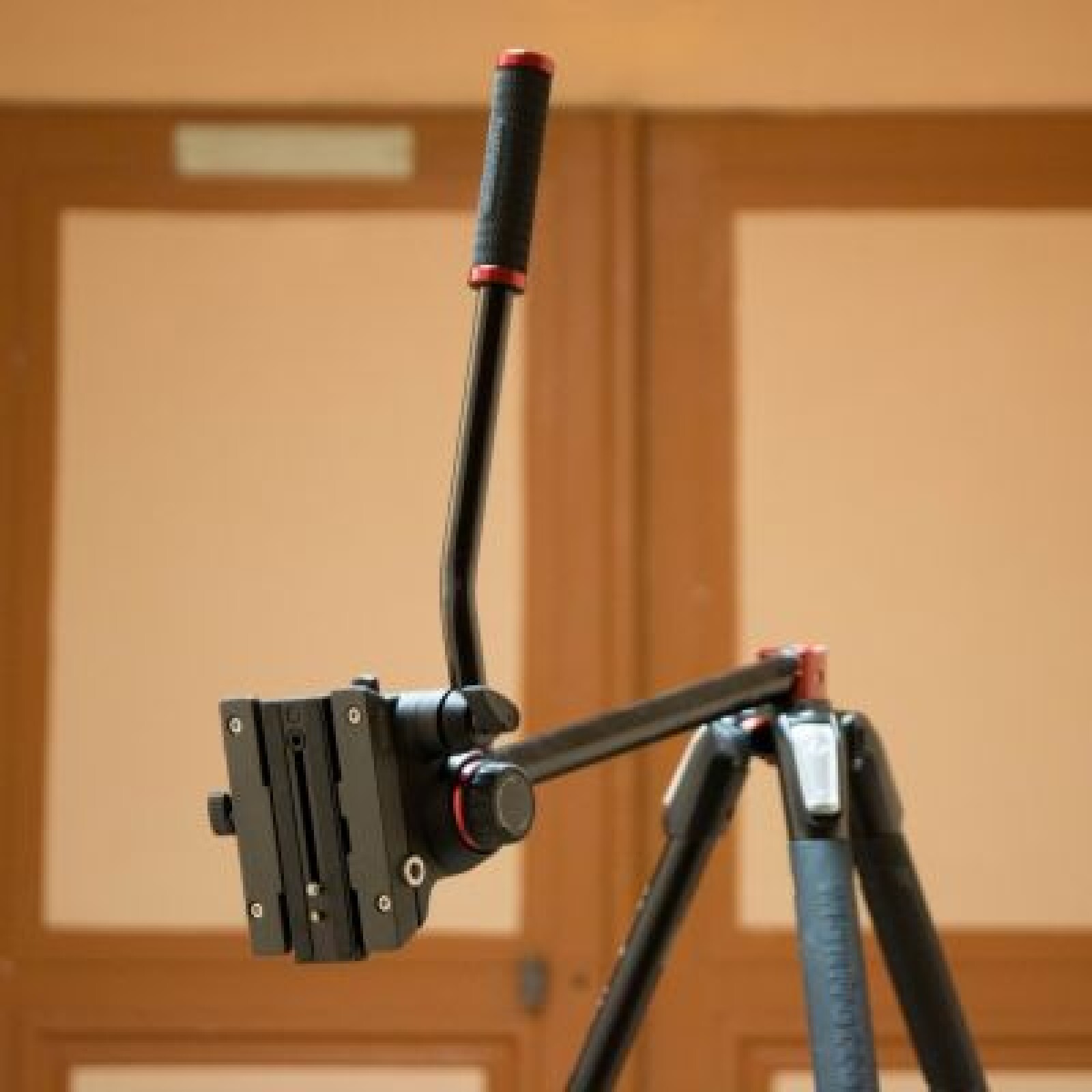 Trépied photo/vidéo Manfrotto avec tête fluide - Photo 5 sur 5