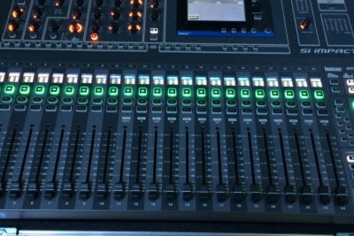 Location Soundcraft SI Impact - Lightyshare