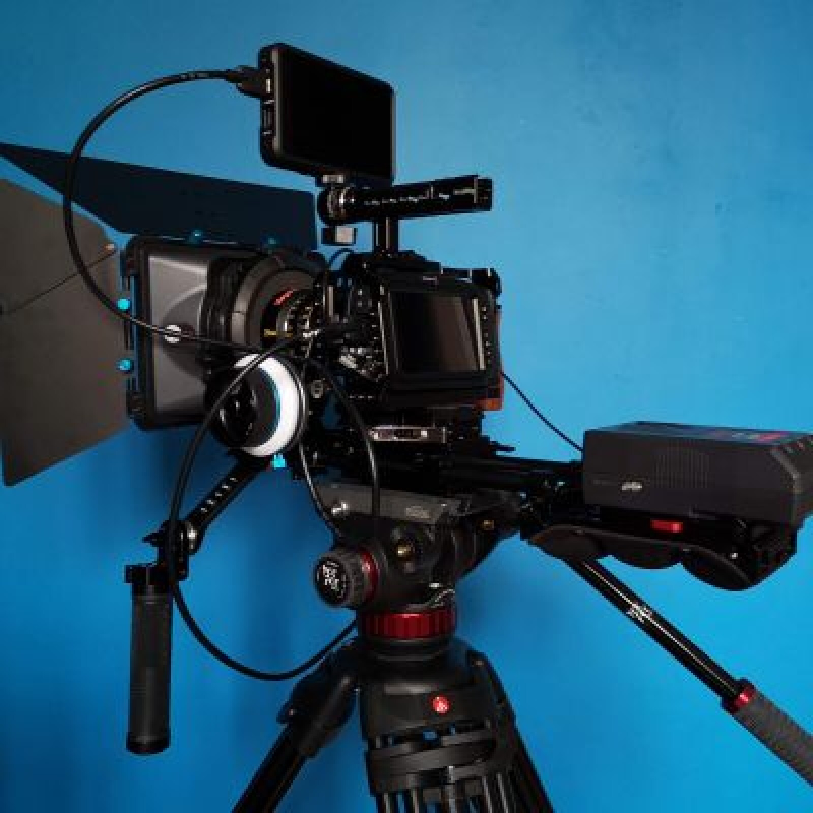 Kit complet - BMPCC 4K - Blackmagic Pocket Cinema Camera 4K + Moniteur Atomos Ninja V - Photo 2 sur 3