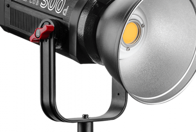 Location Aputure COB 300 D + DOME MKII + Pied Matthews