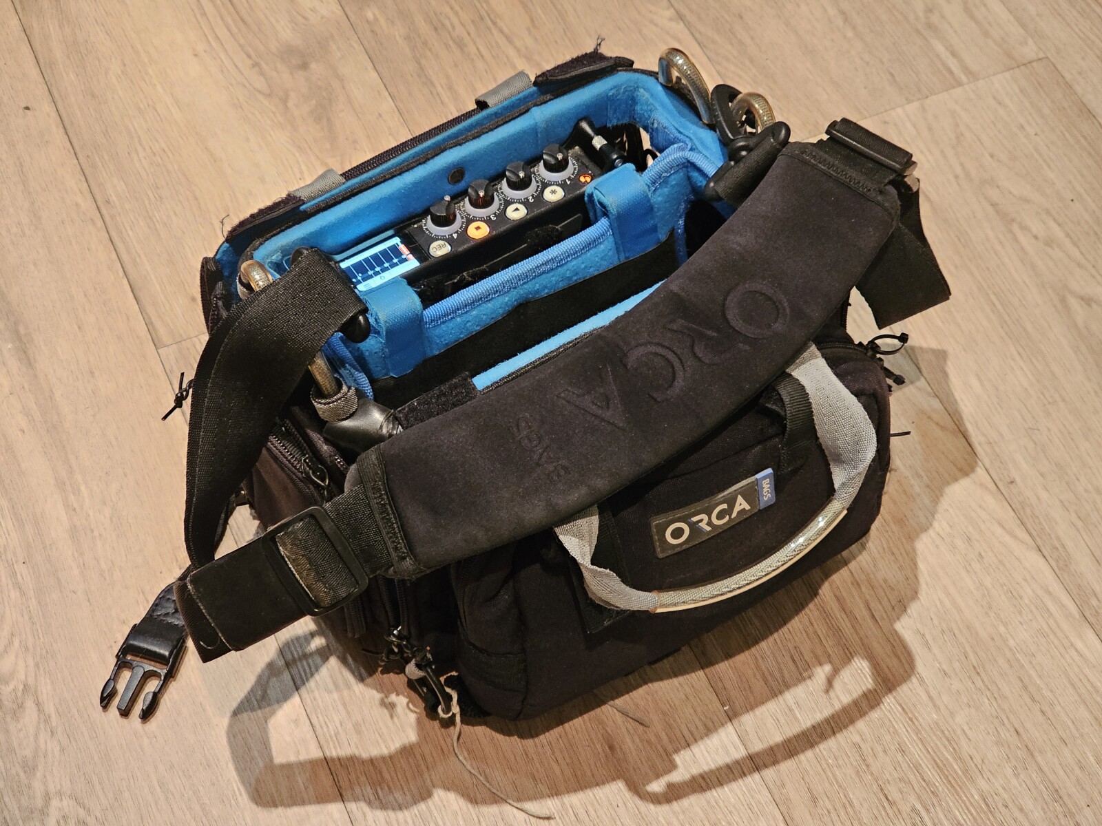 Sound Devices MixPre-6 II - Photo 2 sur 7