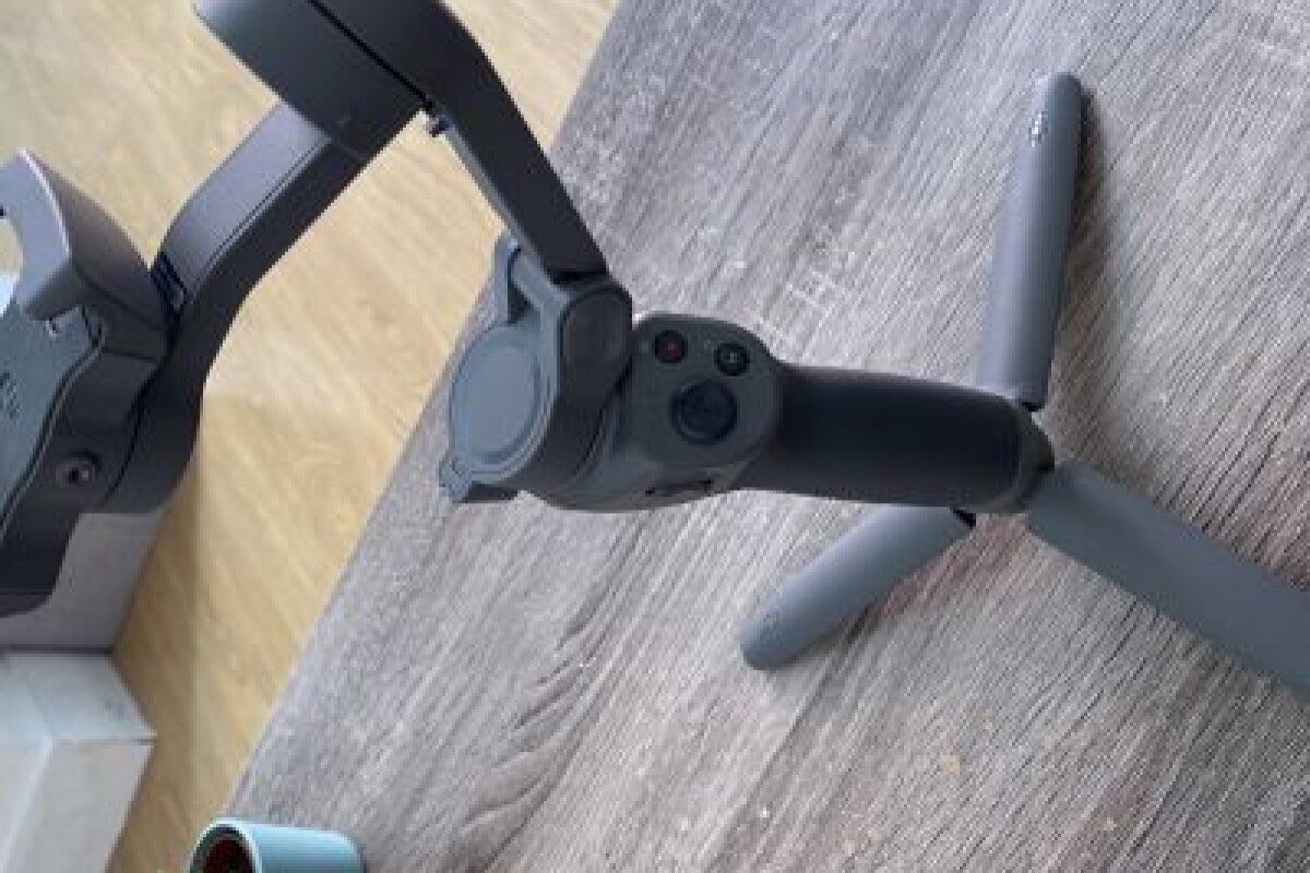 Location DJI OSMO MOBILE 3 - Lightyshare