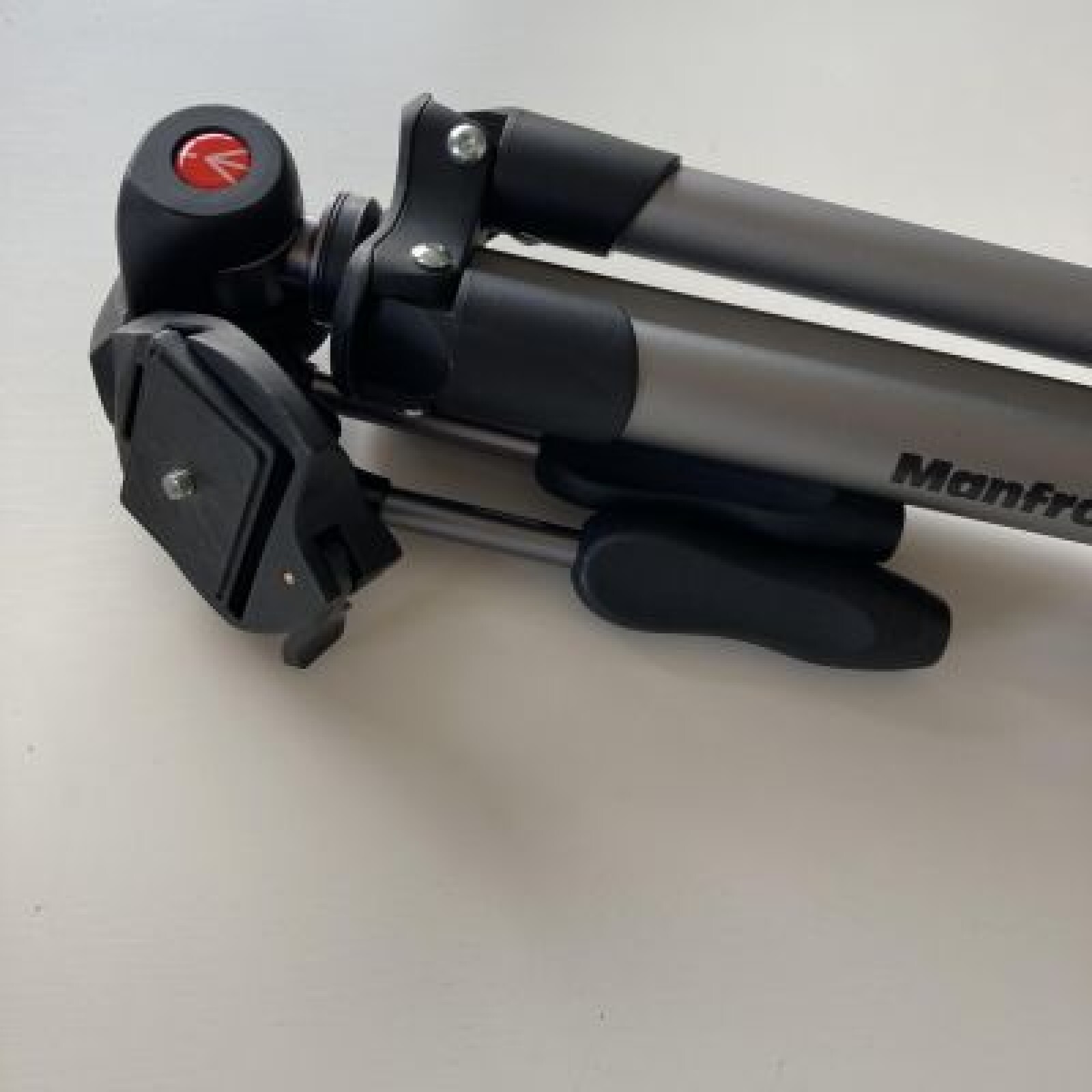 Trépied Compact Advanced Manfrotto Kit Trépied-Rotule 3D - Photo 2 sur 5