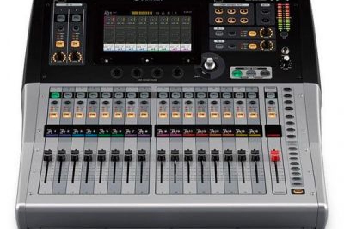 Location Yamaha TF1 Table de mixage numérique - Lightyshare