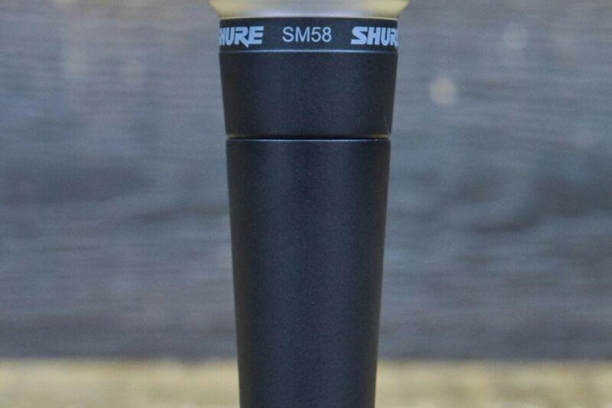 Location Micro Shure SM58 - Lightyshare