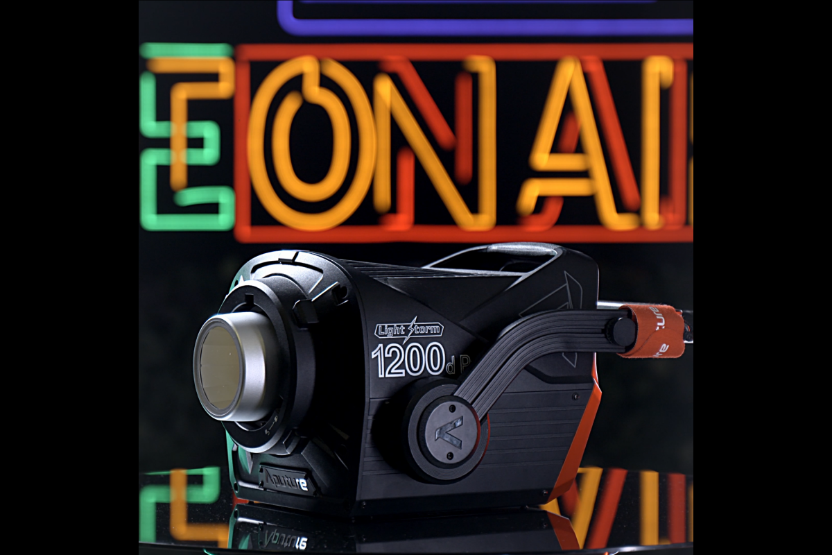 Location Aputure COB 120d - Lightyshare